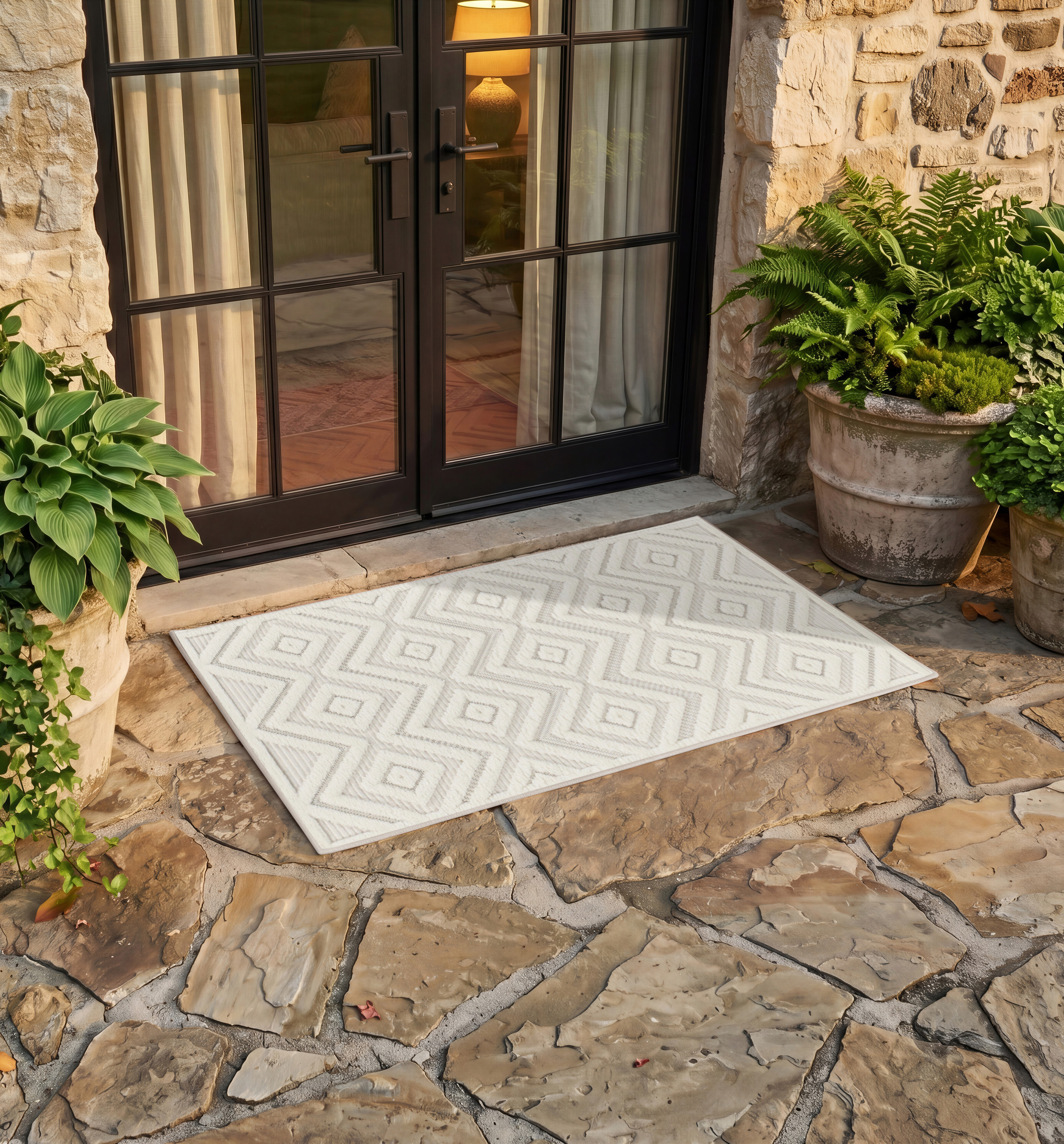 Nourison Versatile 2' x 4' Ivory White Modern Rug