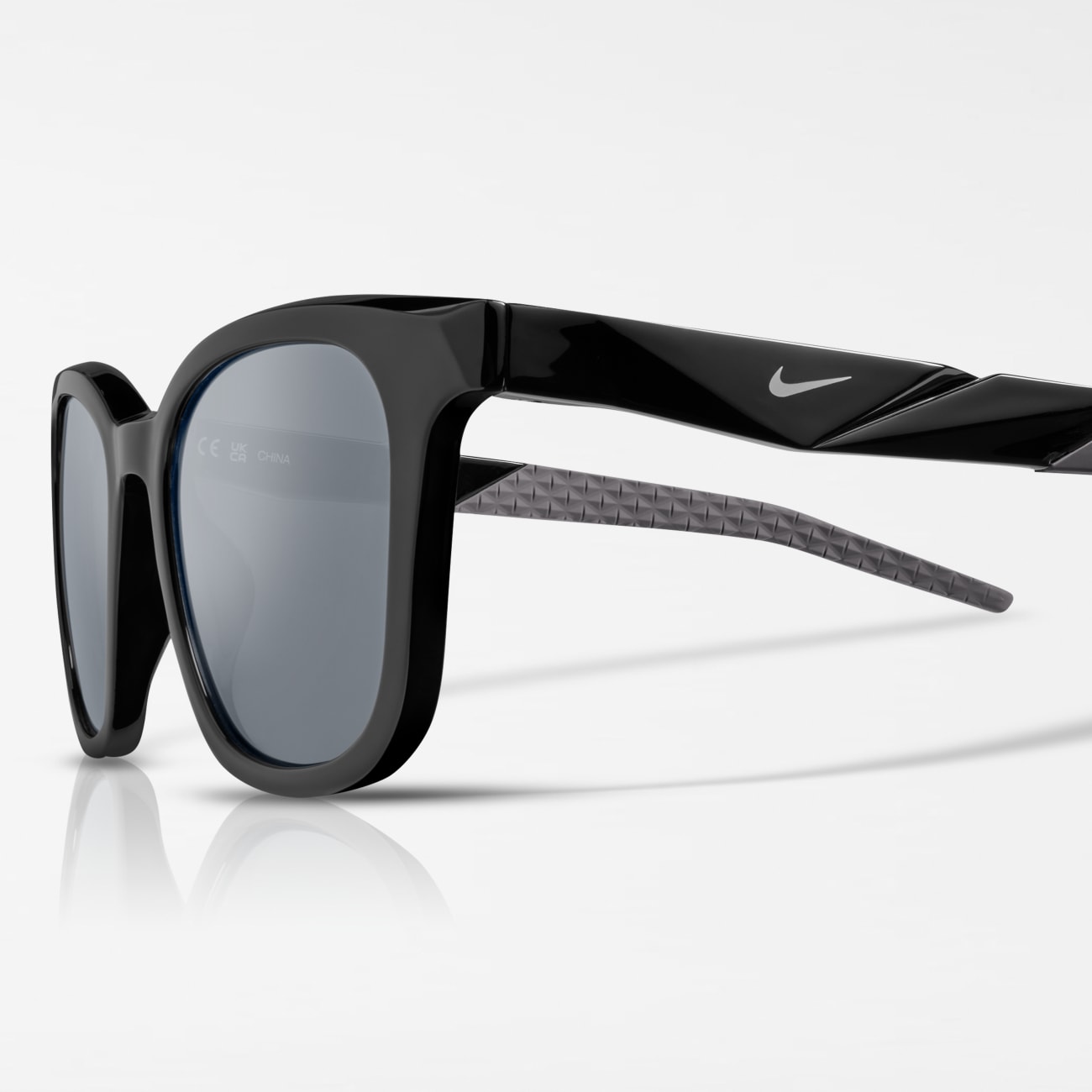 Nike Radeon 2 Style Image