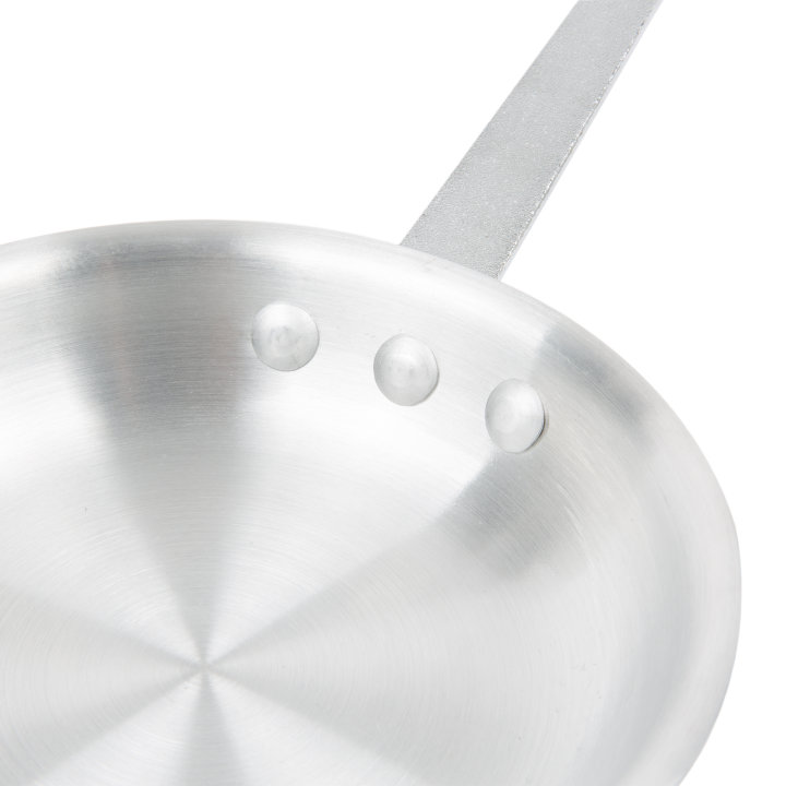 7-inch Arkadia™ aluminum frying pan in natural finish