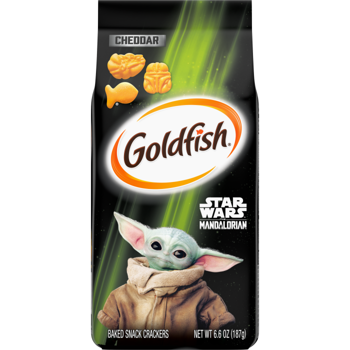 Star Wars The Mandalorian Cheddar Crackers