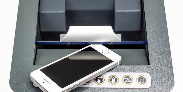 One Feed for All Devices Simple opening for all digital media types.