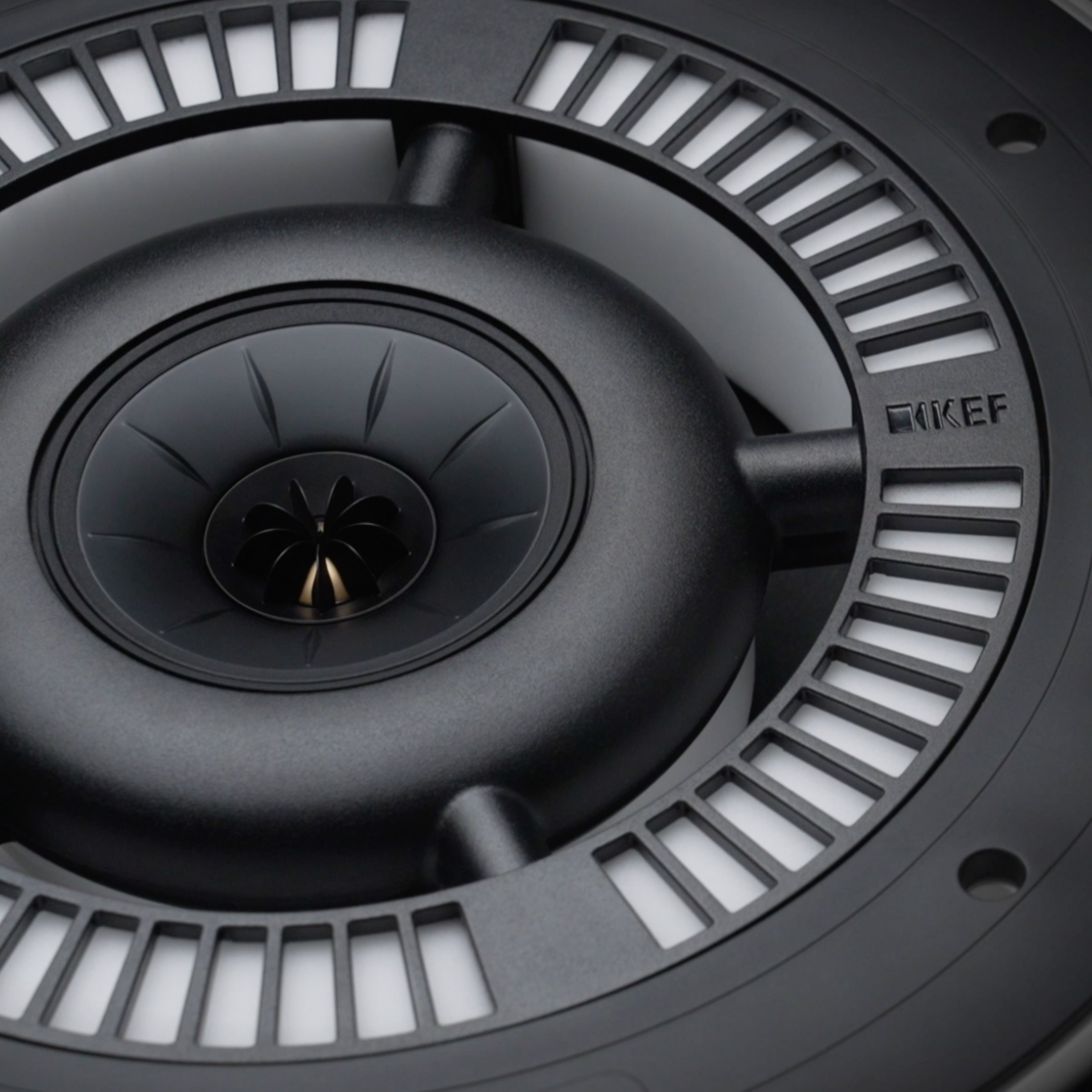 Low Diffraction LF Aperture