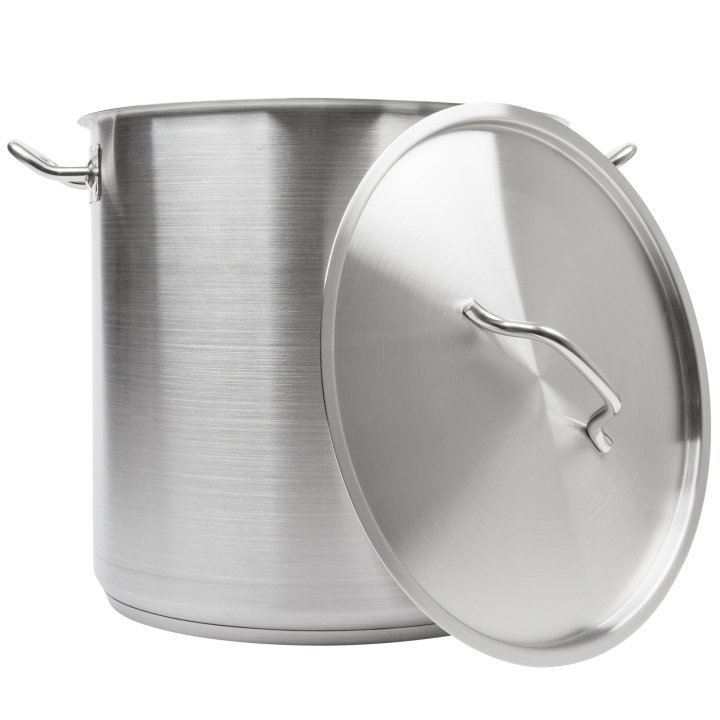 38-quart Optio™ stockpot with low-domed cover