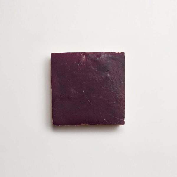 clé zellige | petite | gloss | midnight port | sample 