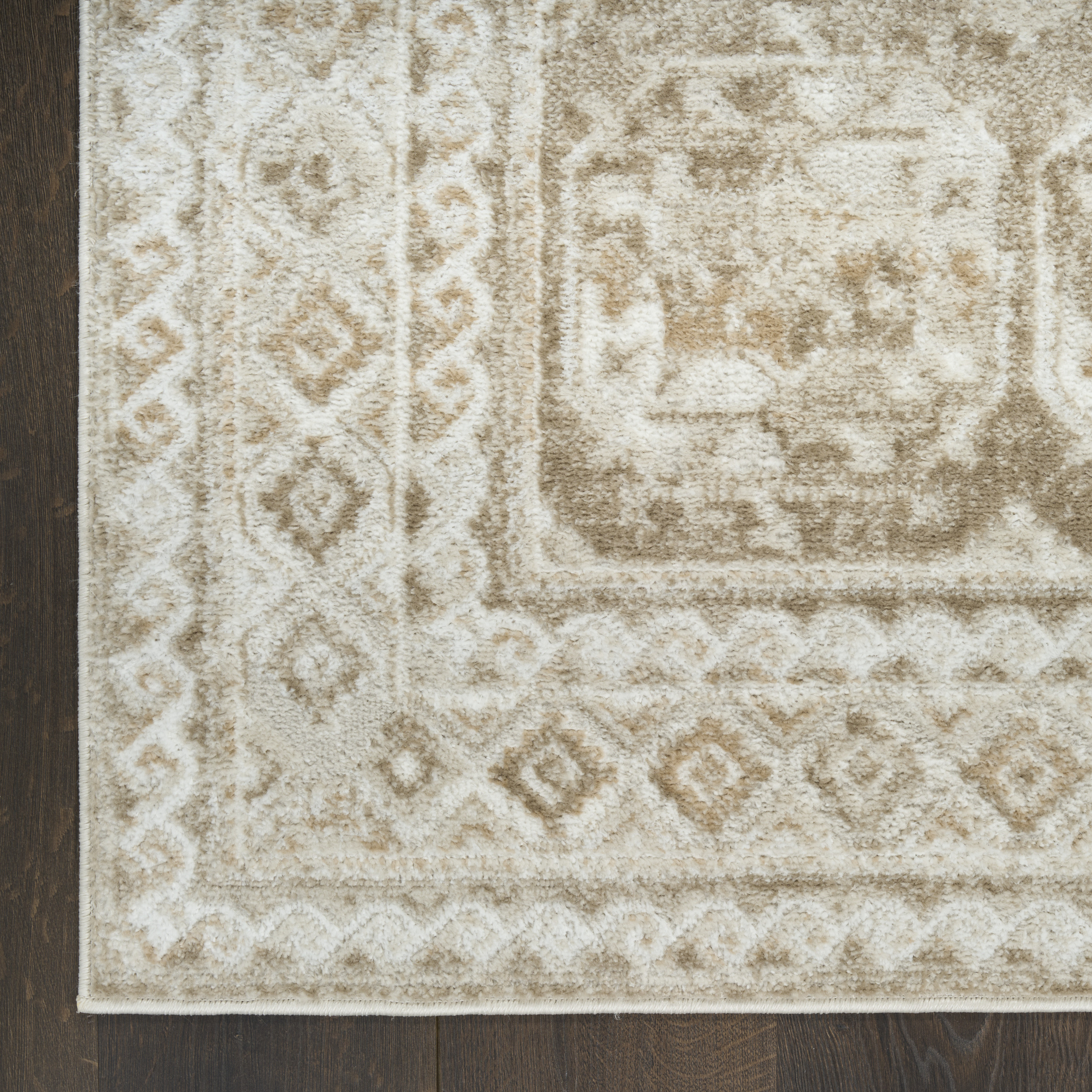 Nourison Dekor 5'3" x 7' Ivory Taupe Vintage Indoor Rug