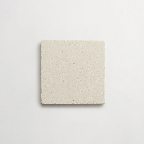 lapidary: girata | classique stout | white limestone | tumbled 