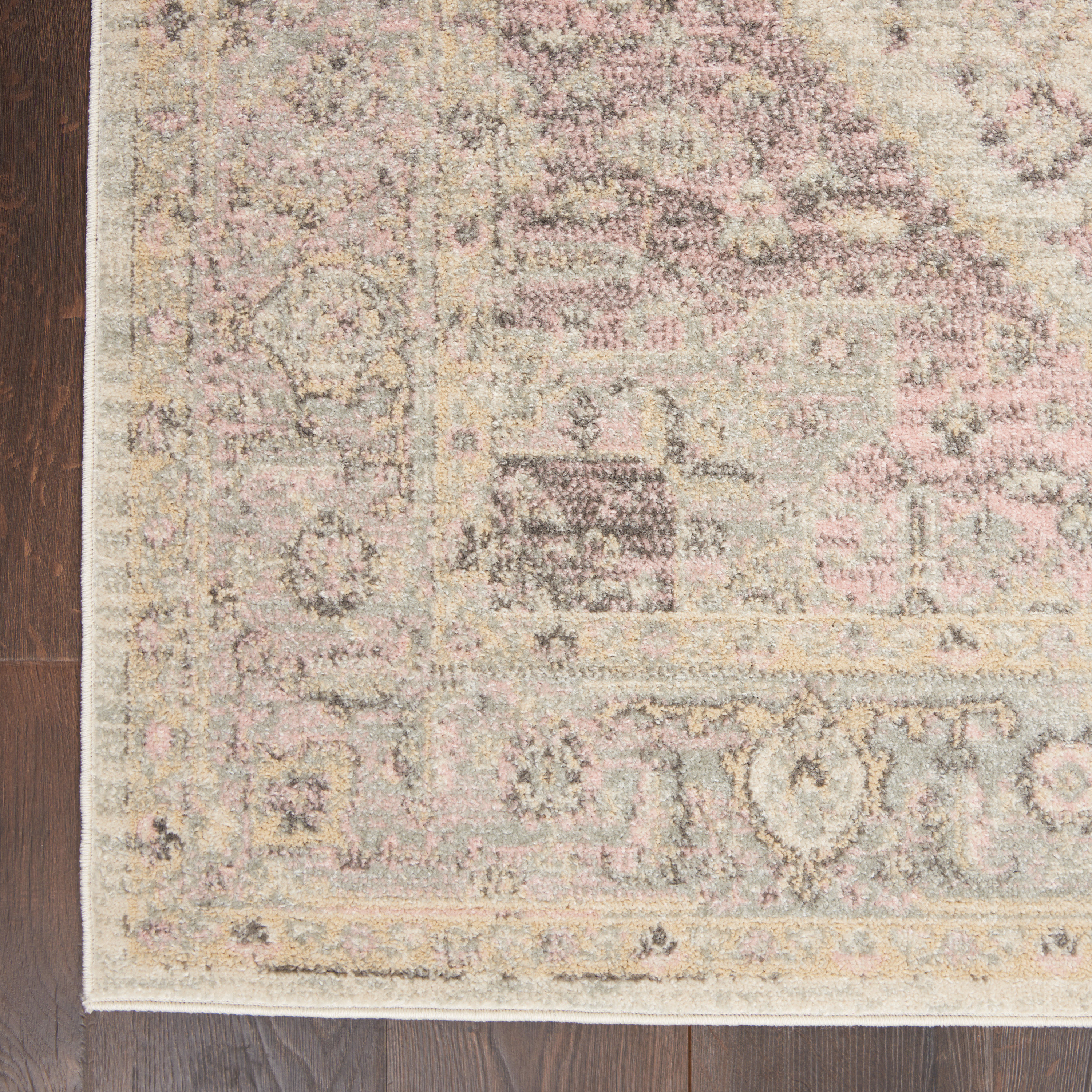 Nourison Tranquil 6' x 9' Ivory Pink Vintage Indoor Rug