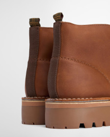 Hobart Chukka Boots Cognac