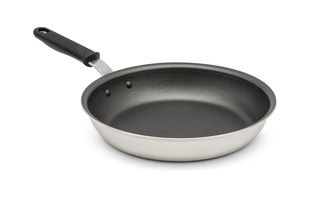 12-inch Wear-Ever® aluminum fry pan with SteelCoat x3™ nonstick coating and silicone handle