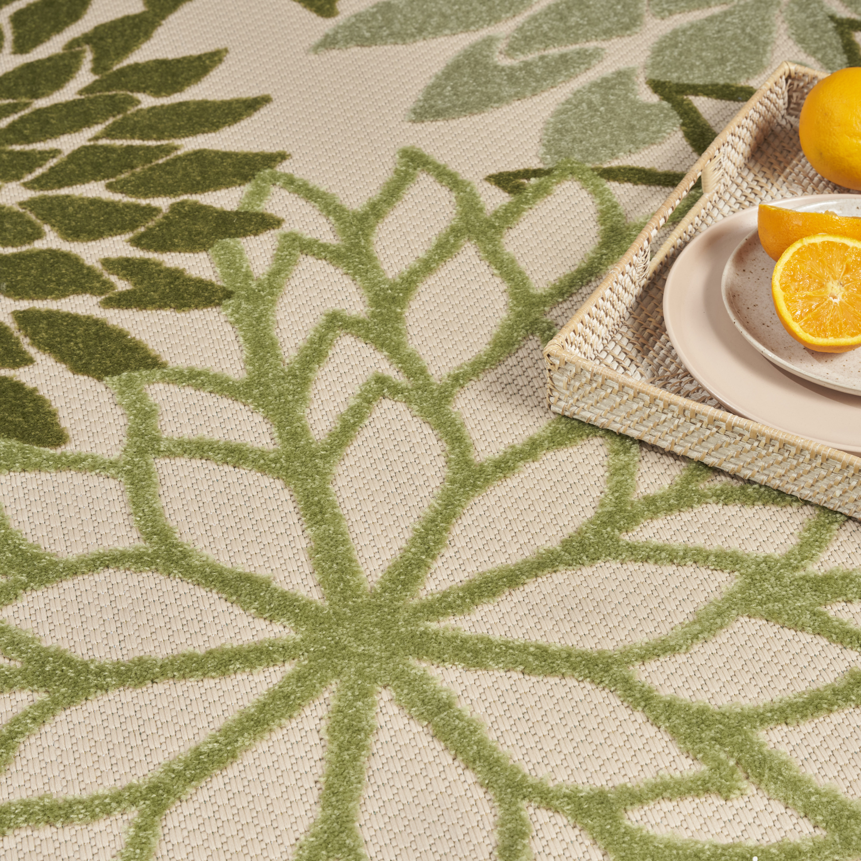 Nourison Aloha 6' x 9' Ivory Green Tropical Rug