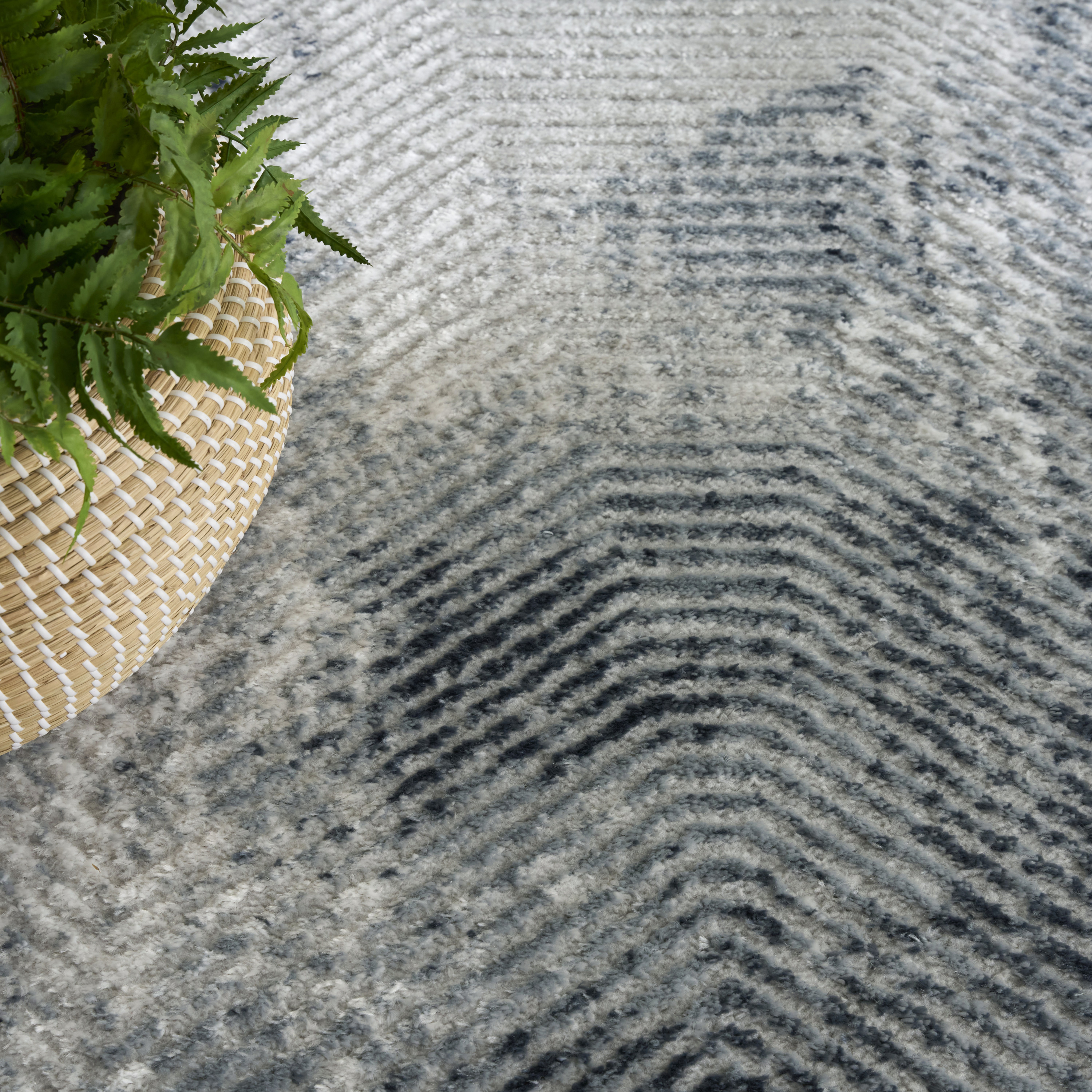 Nourison Dekor 5'3" x 7' Grey Navy Modern Indoor Rug