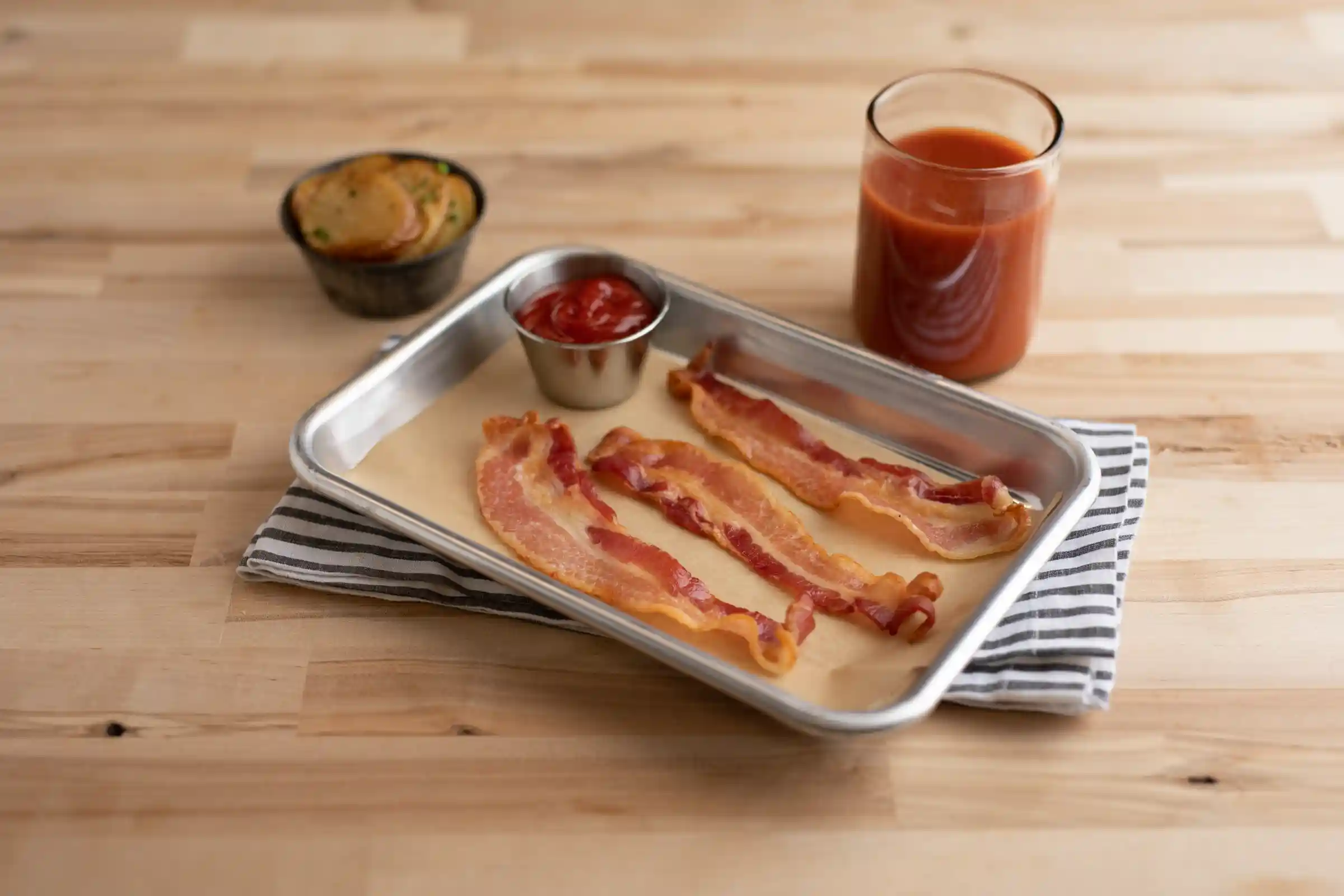 Wright® Brand Naturally Hickory Smoked Regular Sliced Bacon, Flat-Pack®, 15 Lbs, 14-18 Slices per Pound, Gas Flushed_image_1