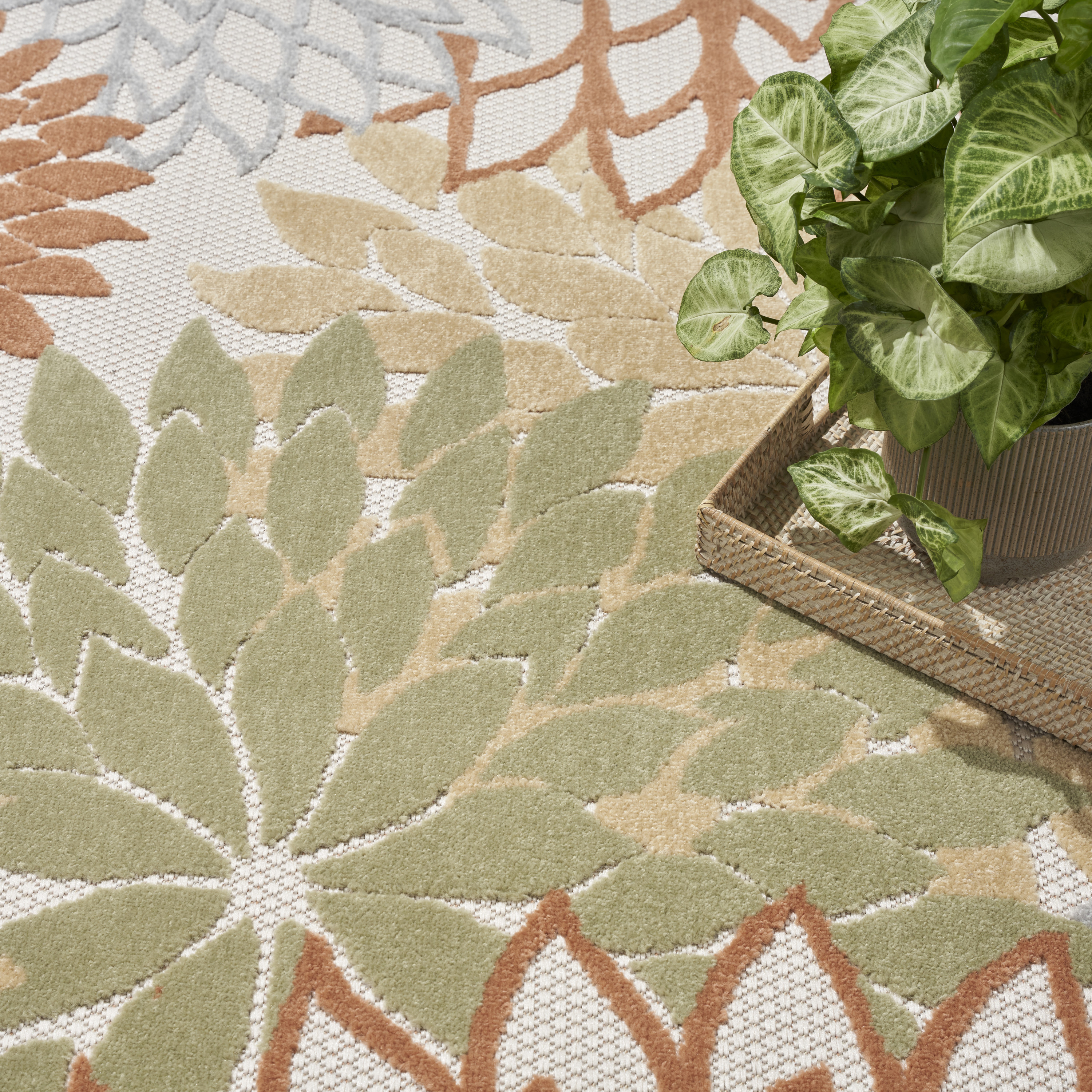 Nourison Aloha 6' x 9' Ivory Multicolor Outdoor Rug