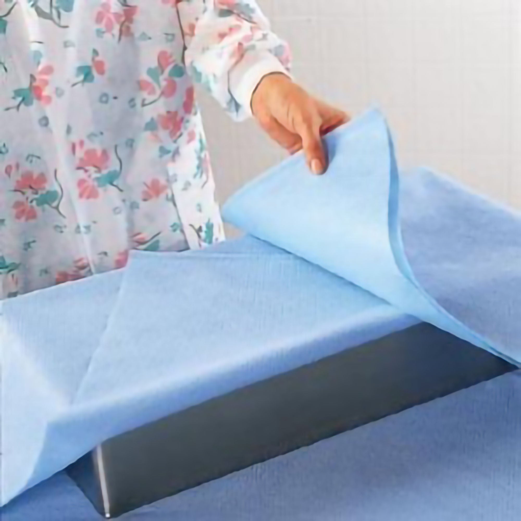 Kimtech™ Kimguard™ Sterilization Wrap, 30 x 30 Inch