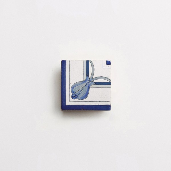 17th century: maiolica de delft | mezza border angle | vite 