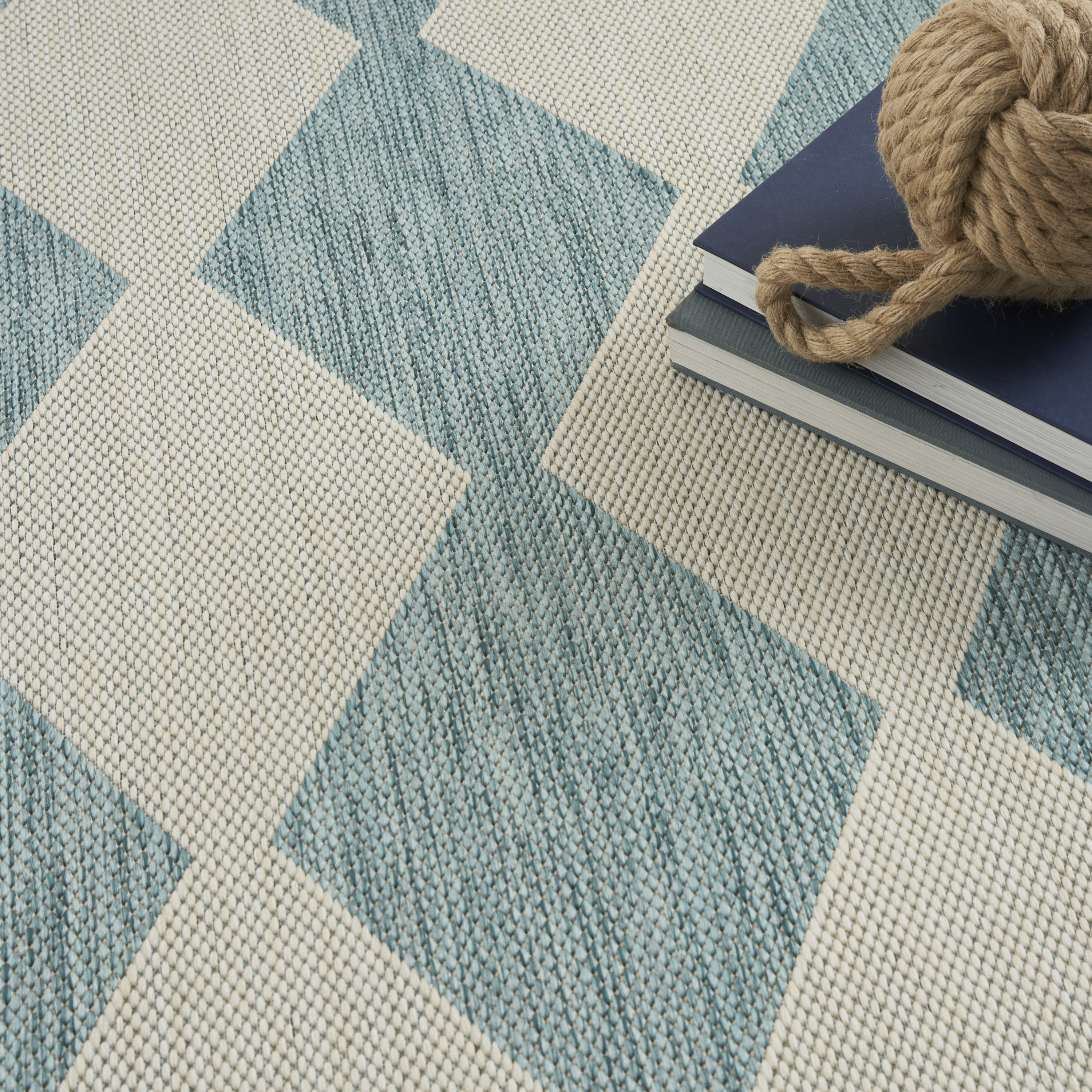 Nourison Positano 8' x Round Aqua Modern Rug