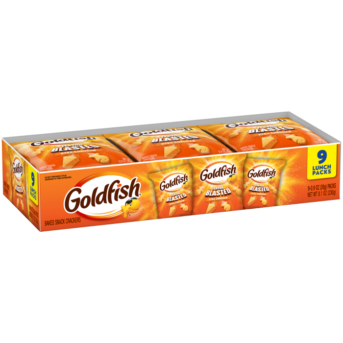 Goldfish® Xtra Cheddar, 9 count box, 0.9 oz, bag - Left Angle Image