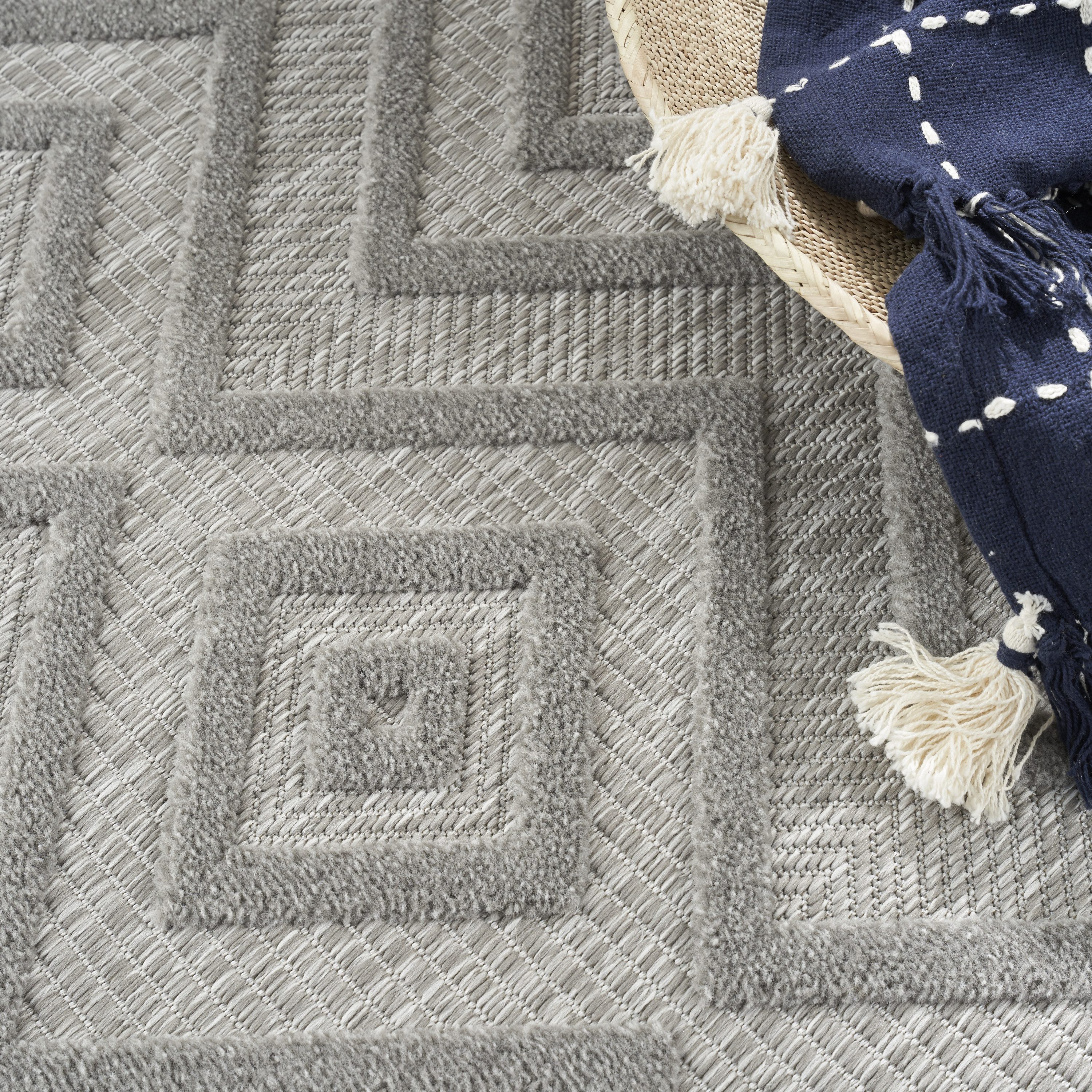 Nourison Versatile 8' x 10' Silver Grey Modern Rug