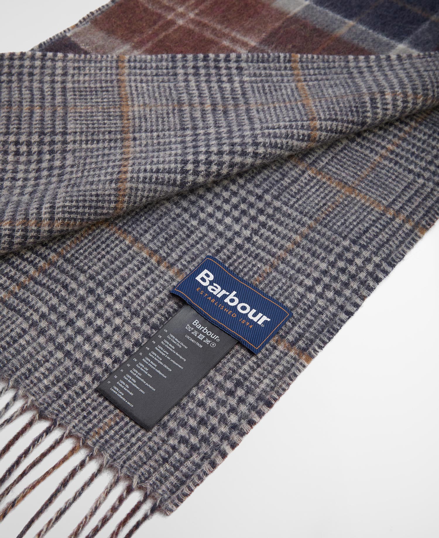 Dramside Reversible Lambswool Scarf image number 3
