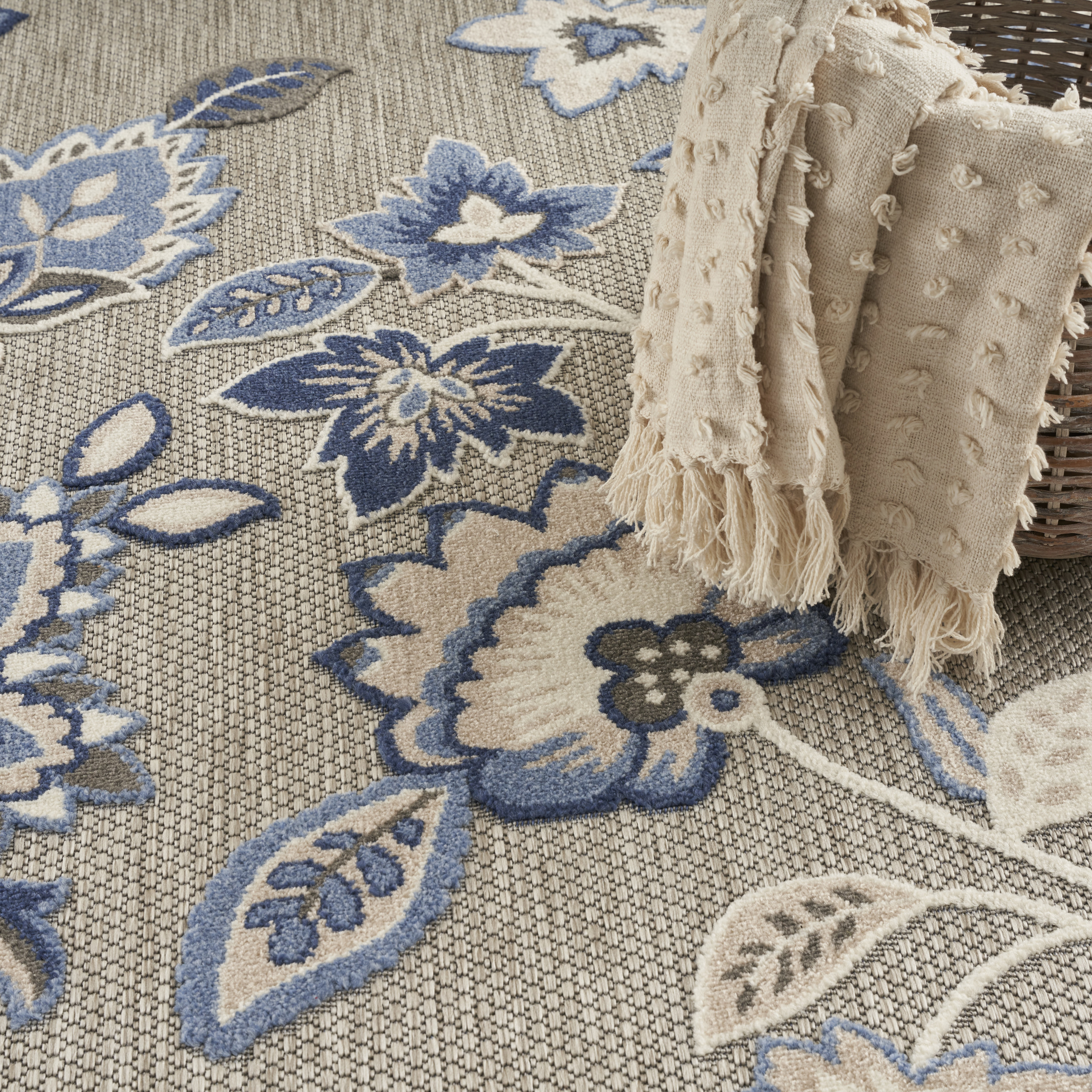 Nourison Aloha 5'3" x 7'5" Blue Grey Contemporary Rug