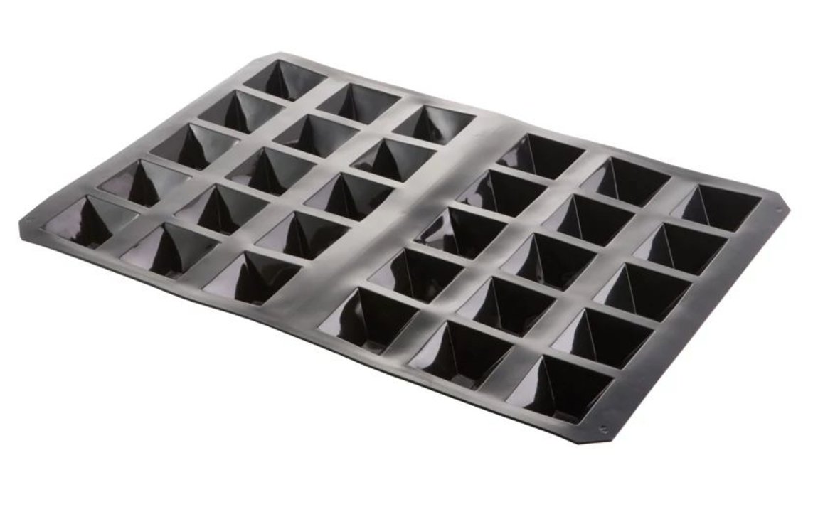 Molde de silicona de 60 x 40 centímetros en forma de Piramides de 7,1 centímetros