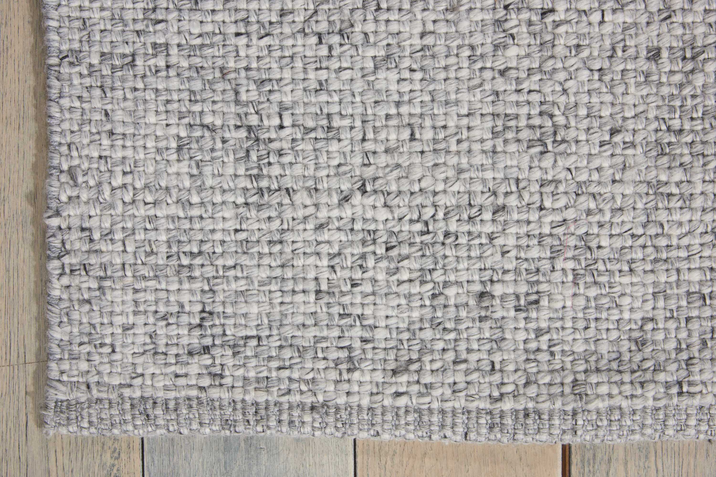 Calvin Klein Home Tobiano 5'3" x 7'5" Silver Modern Indoor Rug
