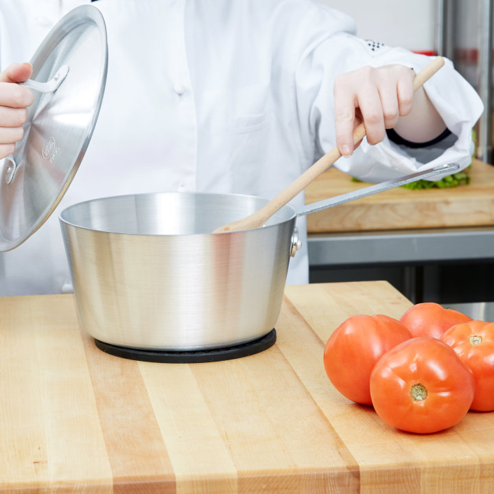 3 ¾-quart Arkadia™ aluminum saucepan in natural finish