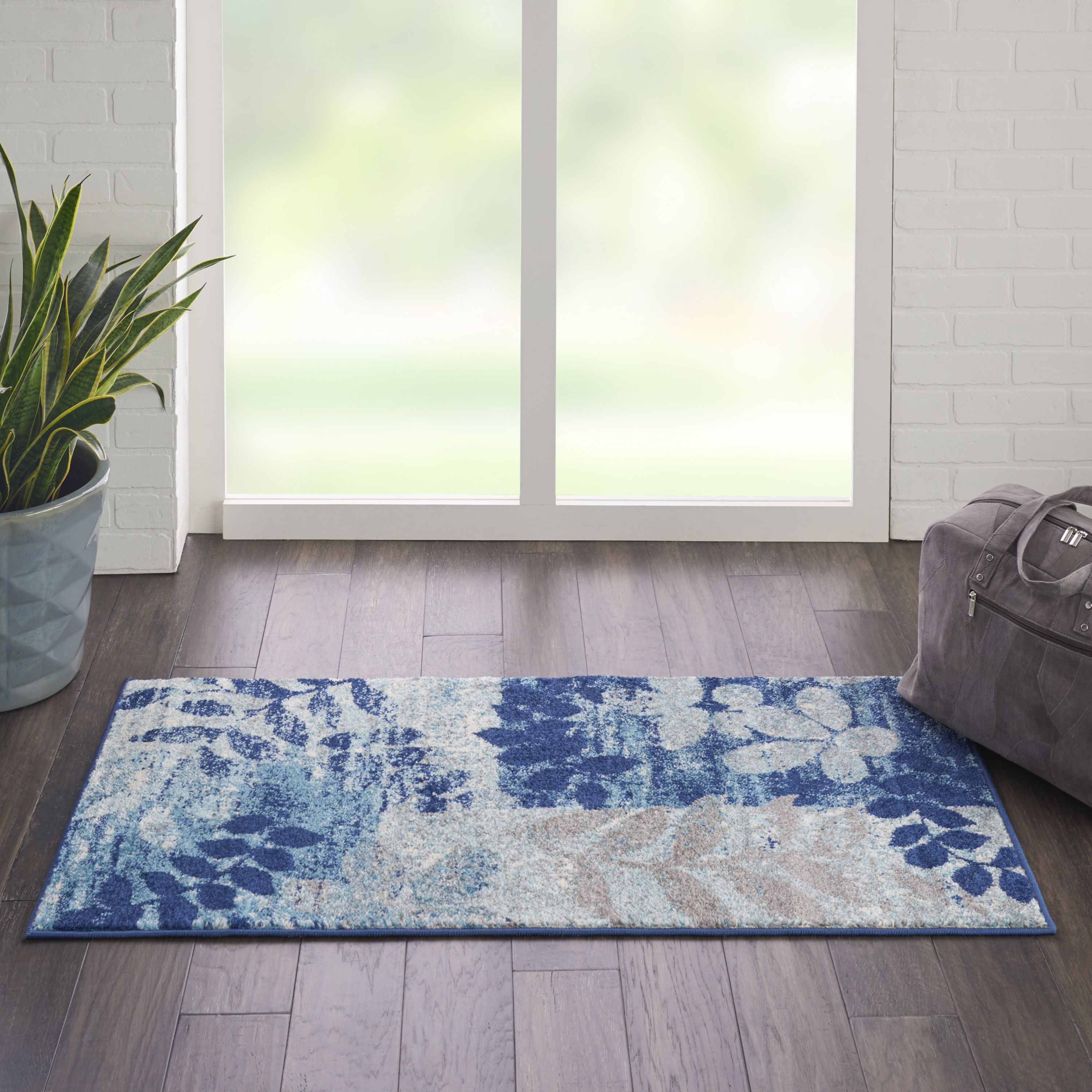 Nourison Tranquil 2' x 4' Navy/Light Blue Farmhouse Indoor Rug