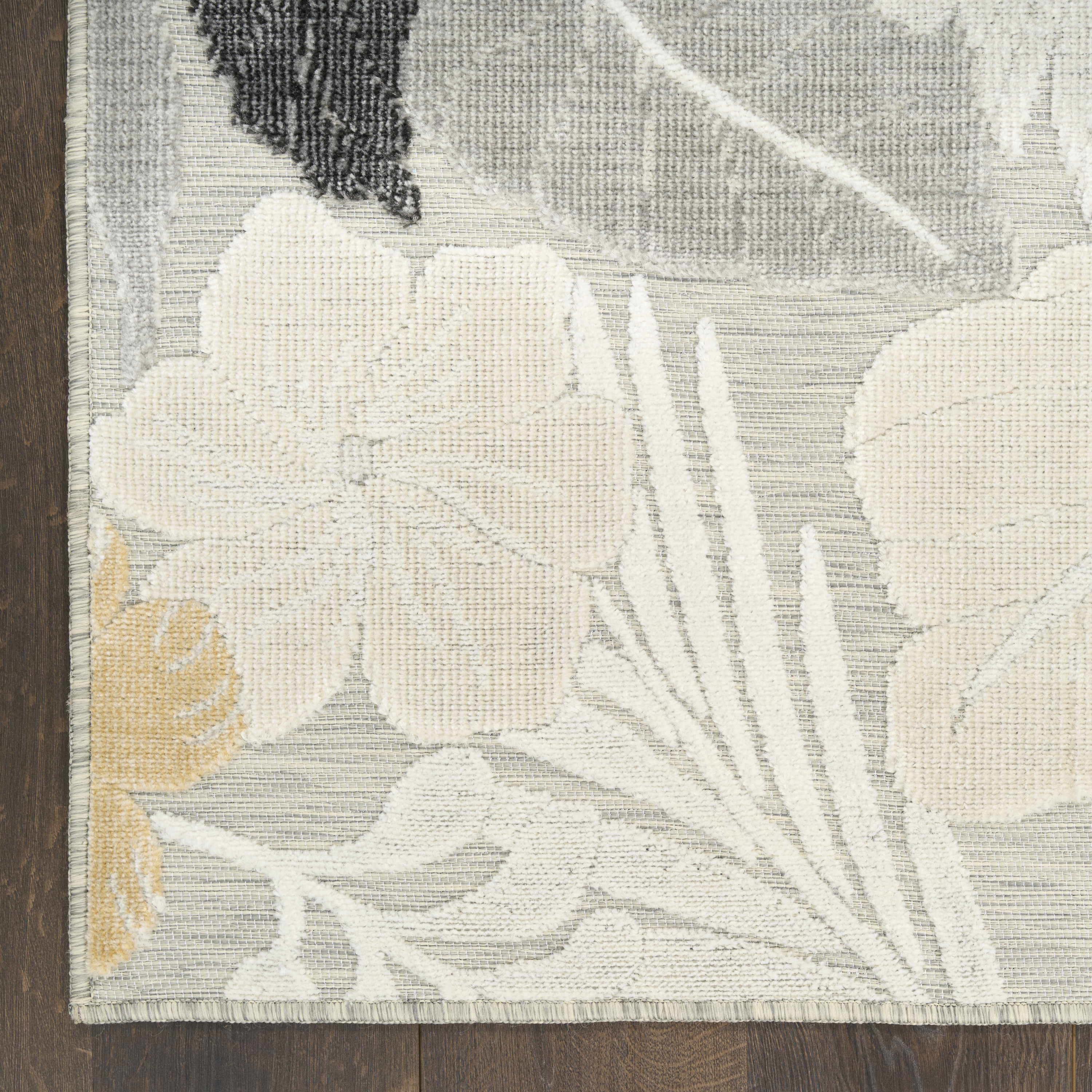 Nourison Suncoast 2' x 6' Grey Tropical Rug