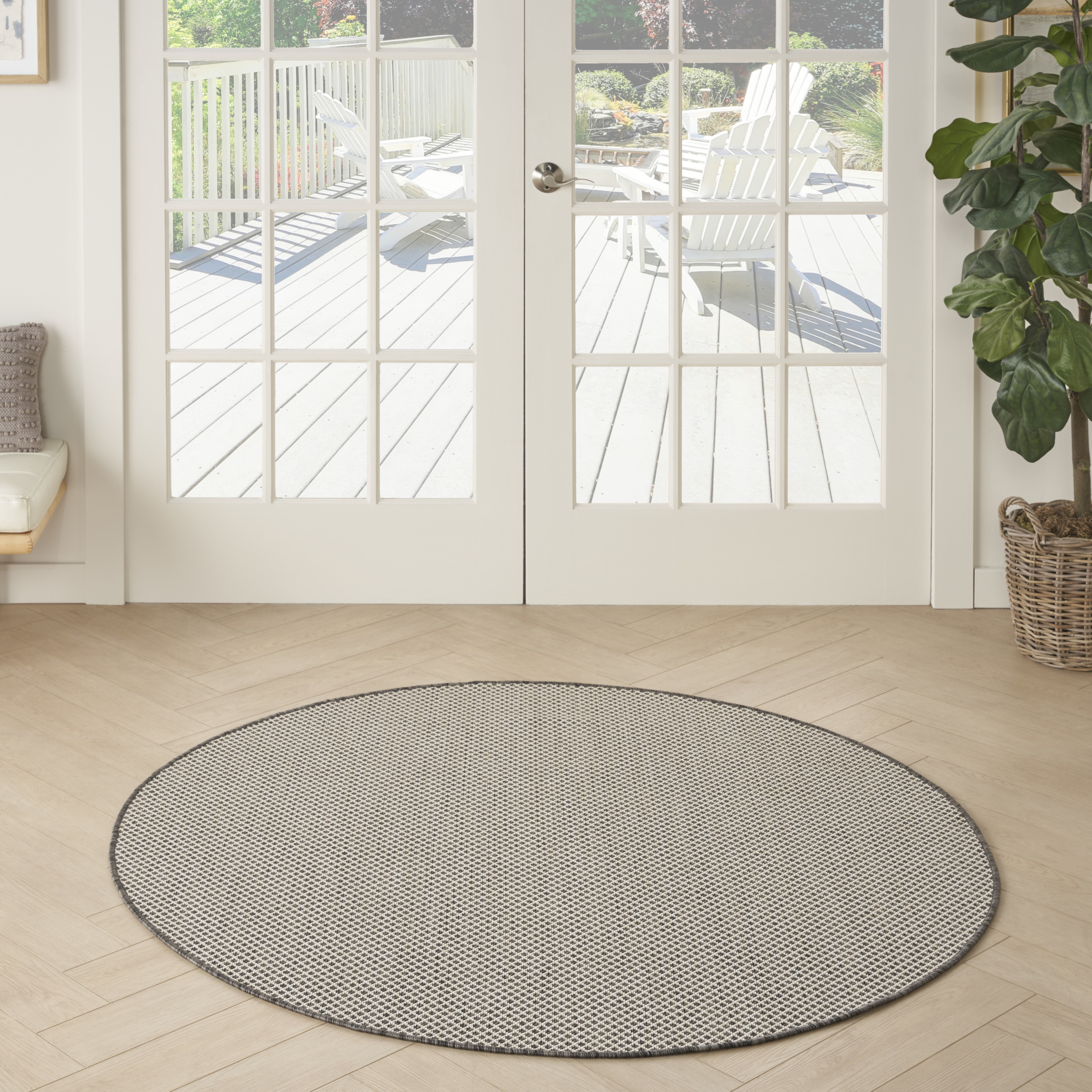 Nourison Courtyard 5' x Round Ivory Charcoal Modern Rug
