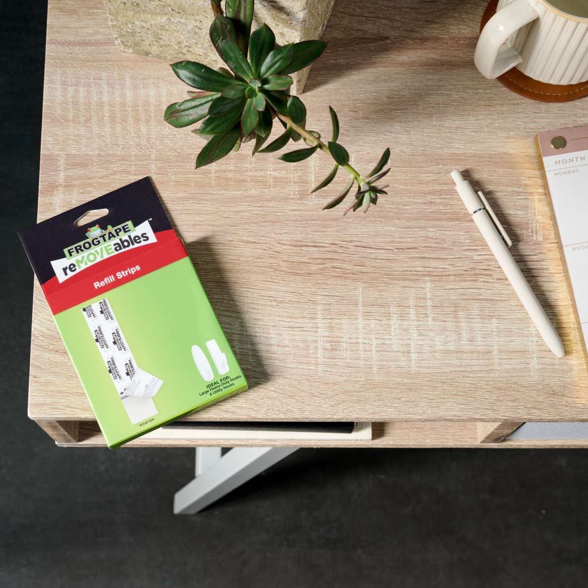 FrogTape reMOVEables™ Large Refill Strips Application Image 1