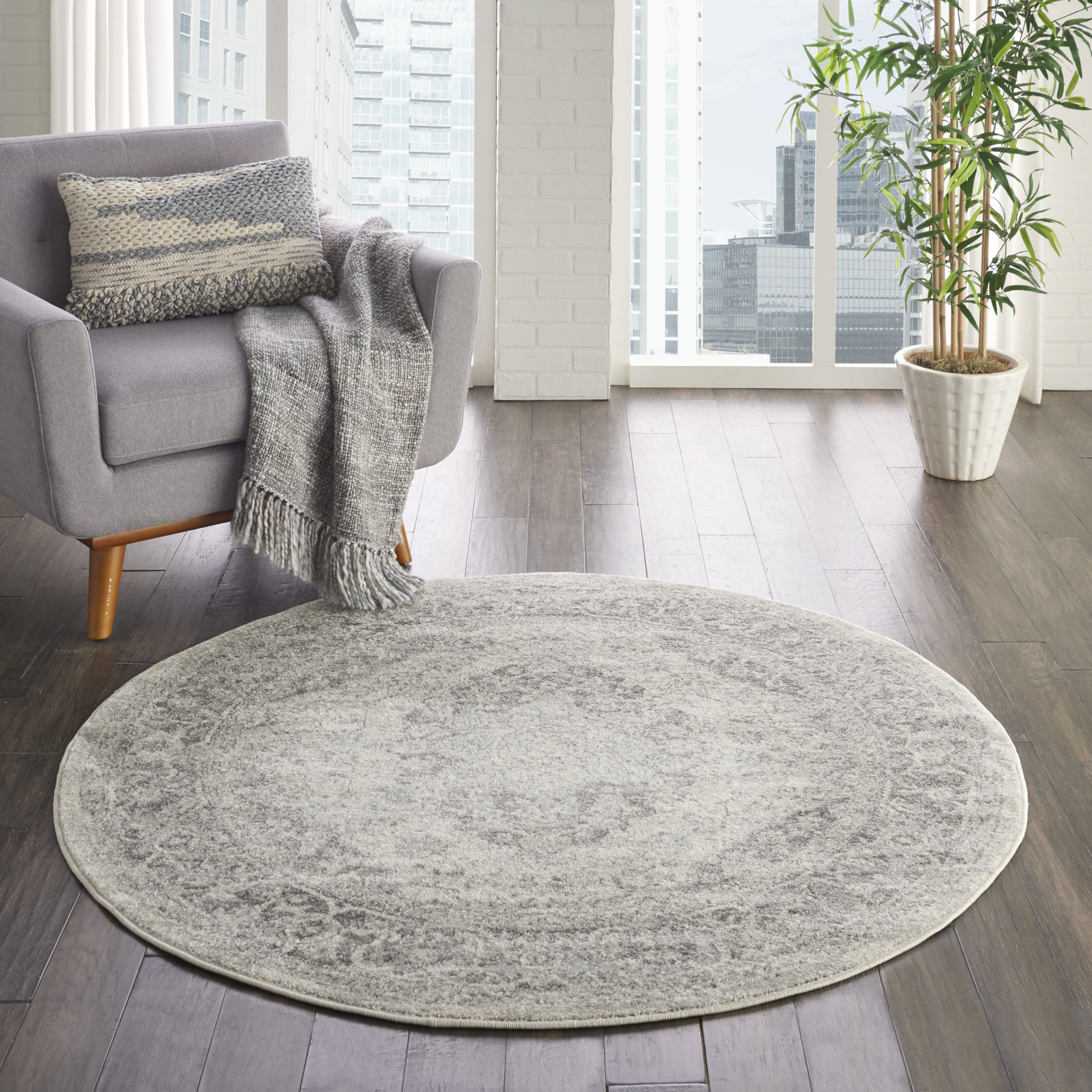 Nourison Tranquil 4' x Round Ivory Grey Vintage Indoor Rug