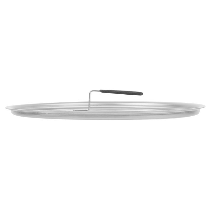 13 9/16-inch Wear-Ever® flat aluminum cover with dipped handle