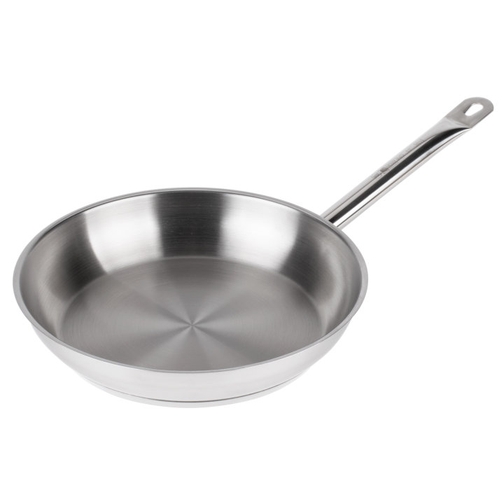 11-inch Optio™ frying pan in natural finish