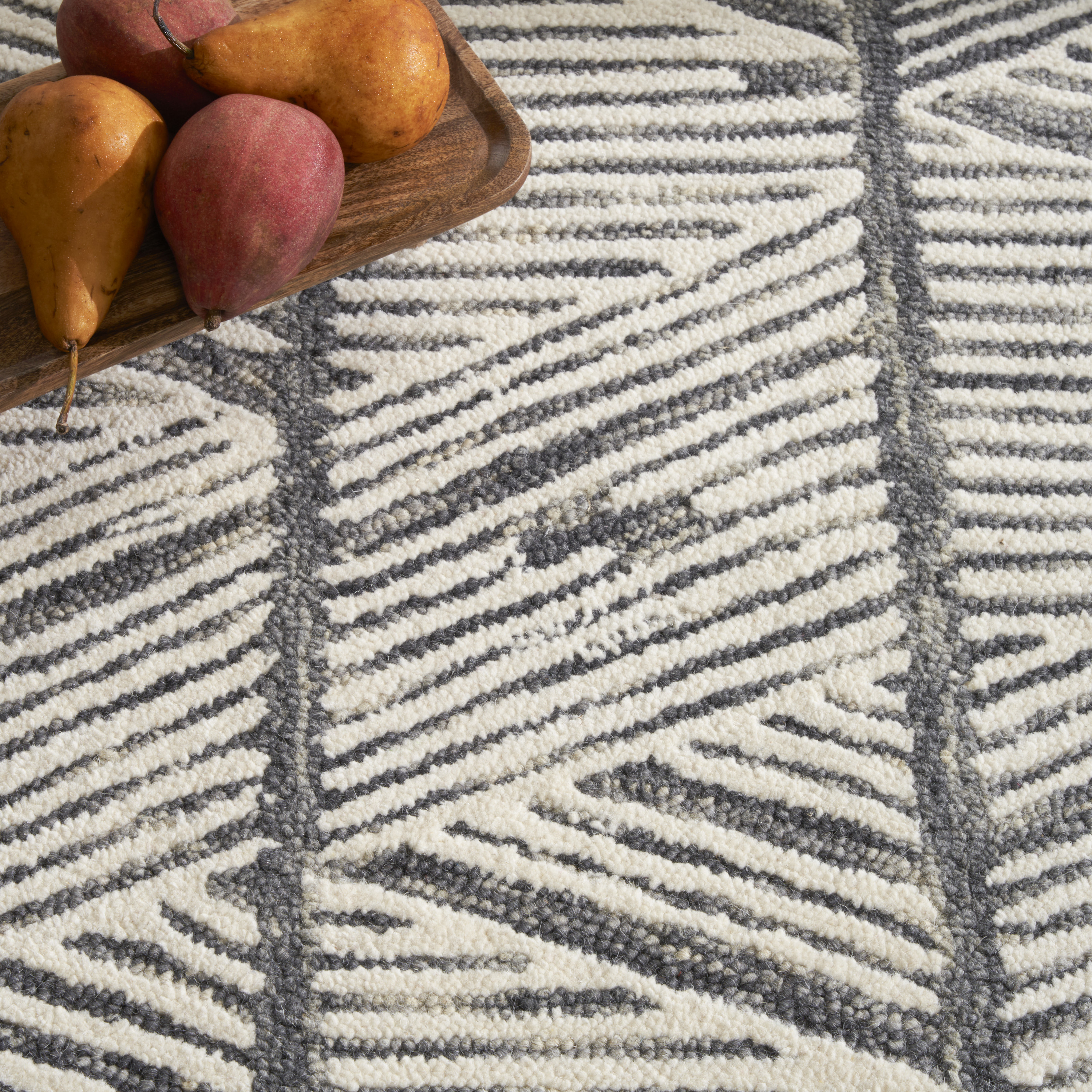 Nourison Colorado 7'9" x 9'9" Grey White Modern Indoor Rug