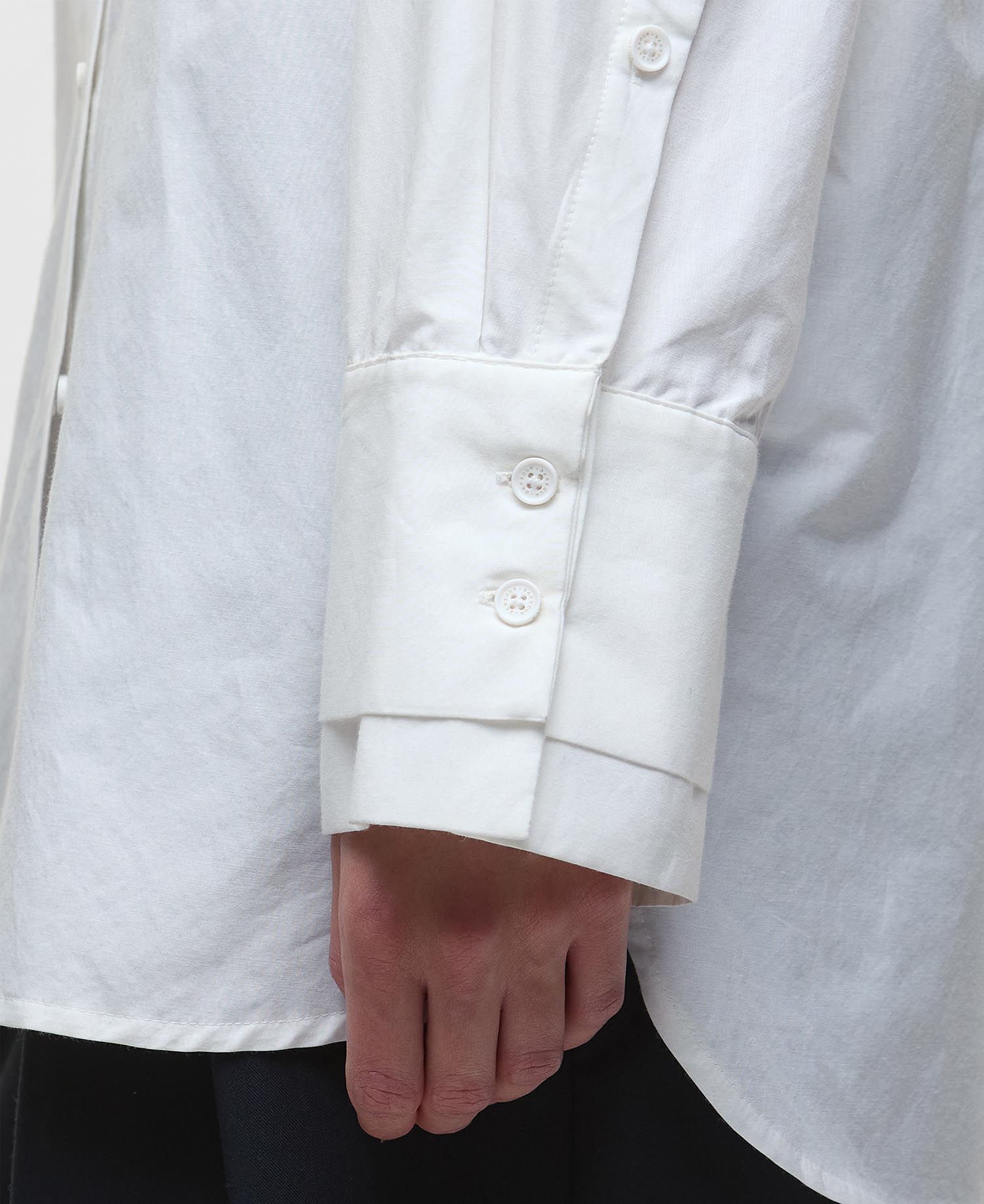 Evette Relaxed Shirt image number 4