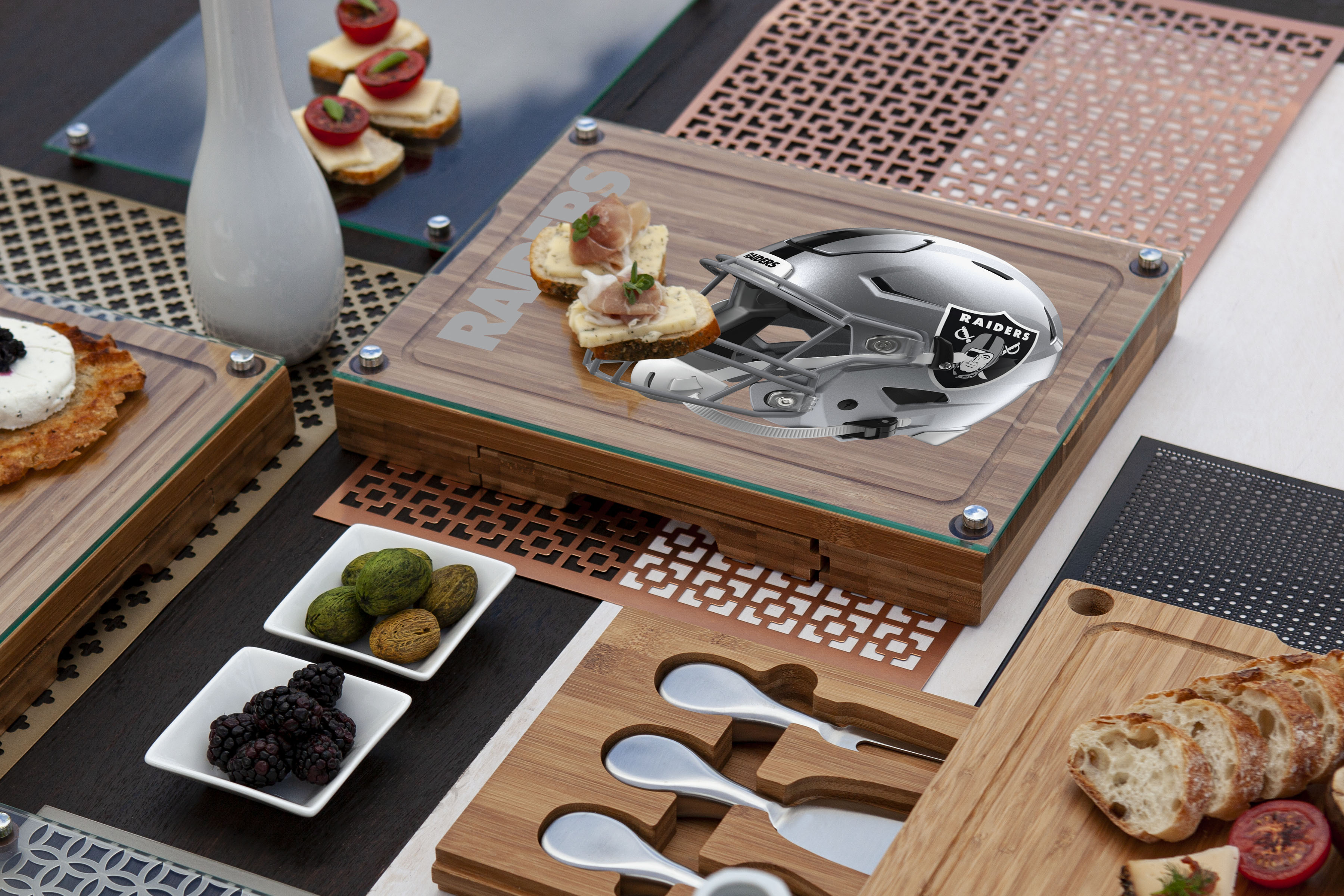 Las Vegas Raiders - Concerto Glass Top Cheese Cutting Board & Tools Set
