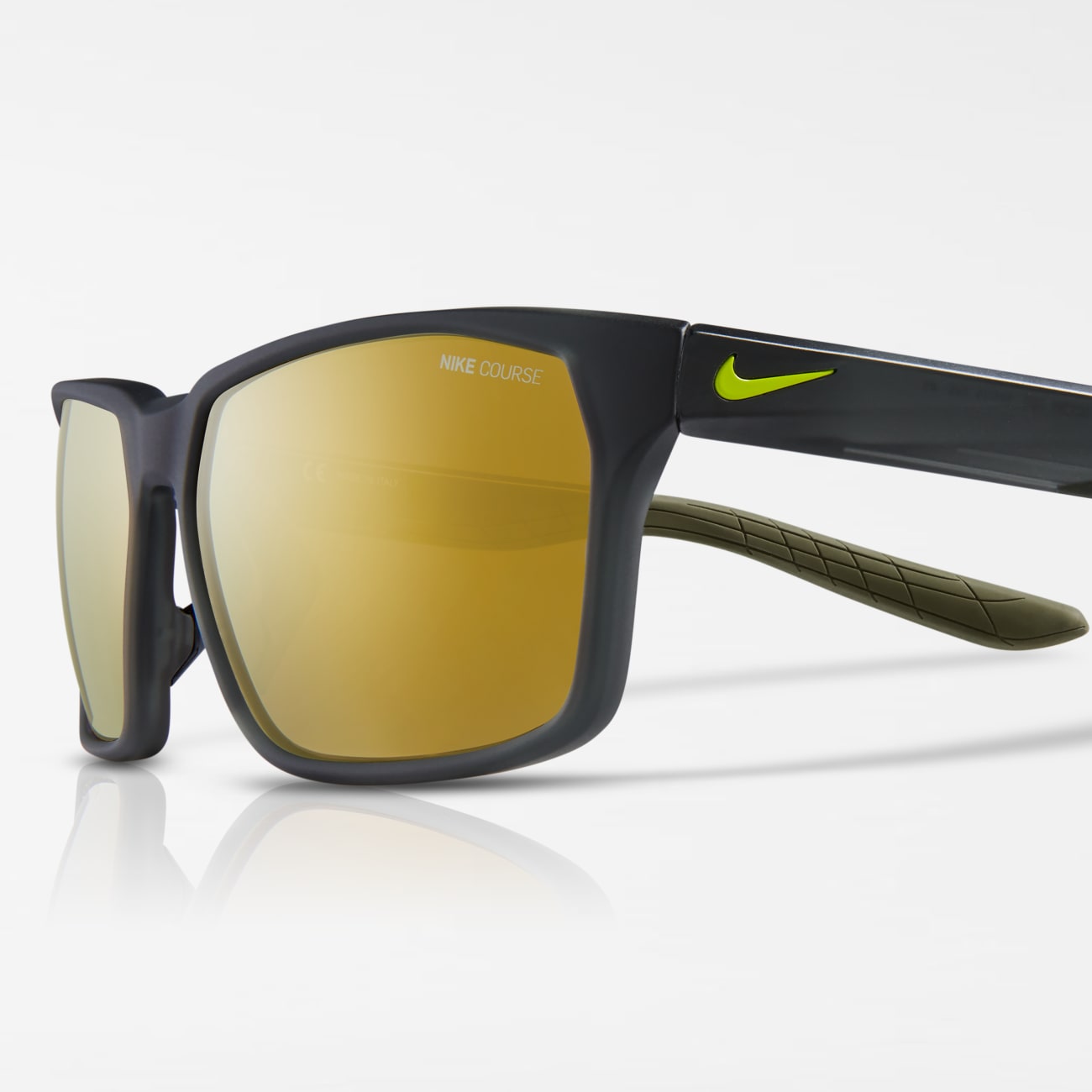 Nike Maverick RGE Mirrored Style Image