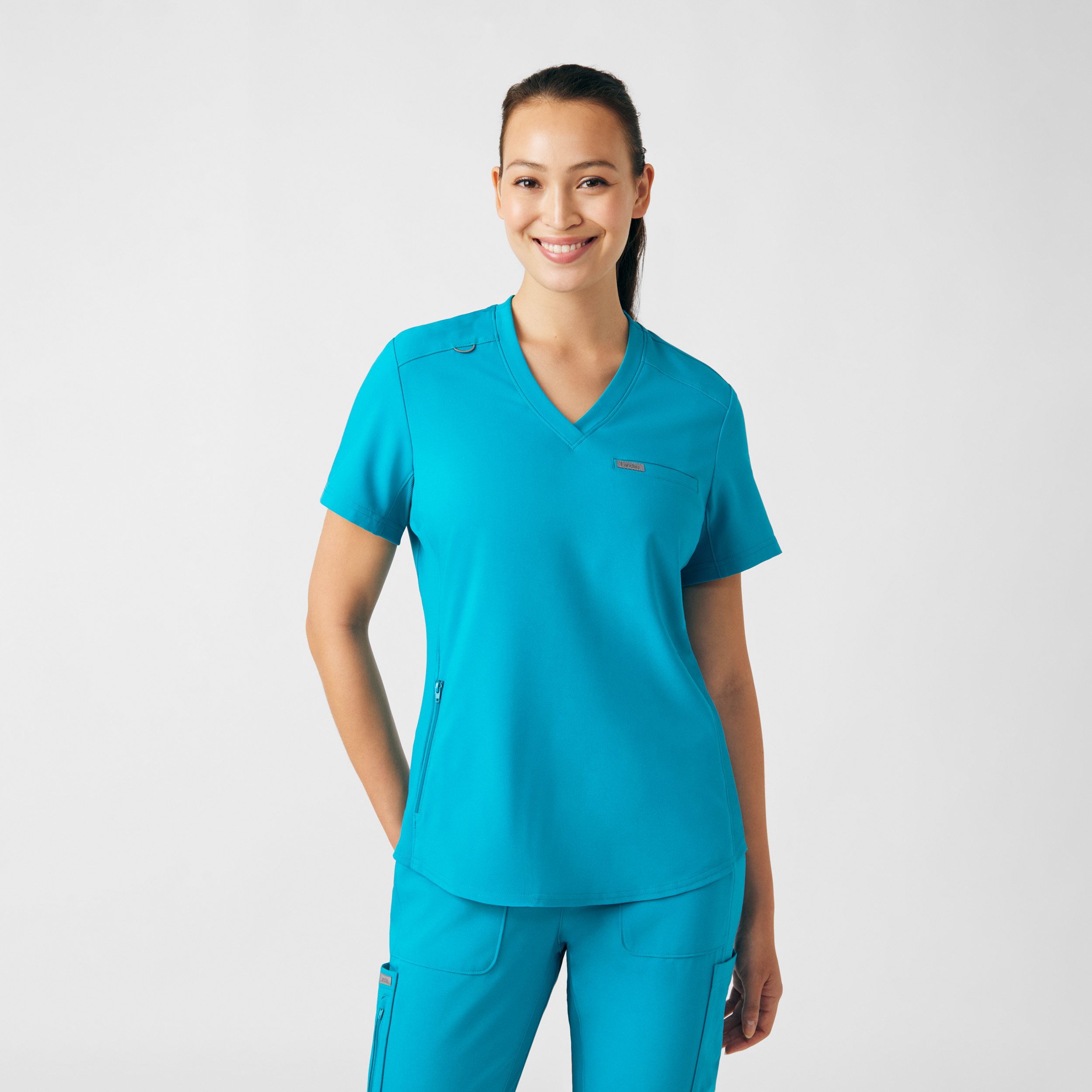 Landau Forward LT101 Breathable Moisture Wicking Women‘s 2-Pocket V-Neck Scrub Top-Landau