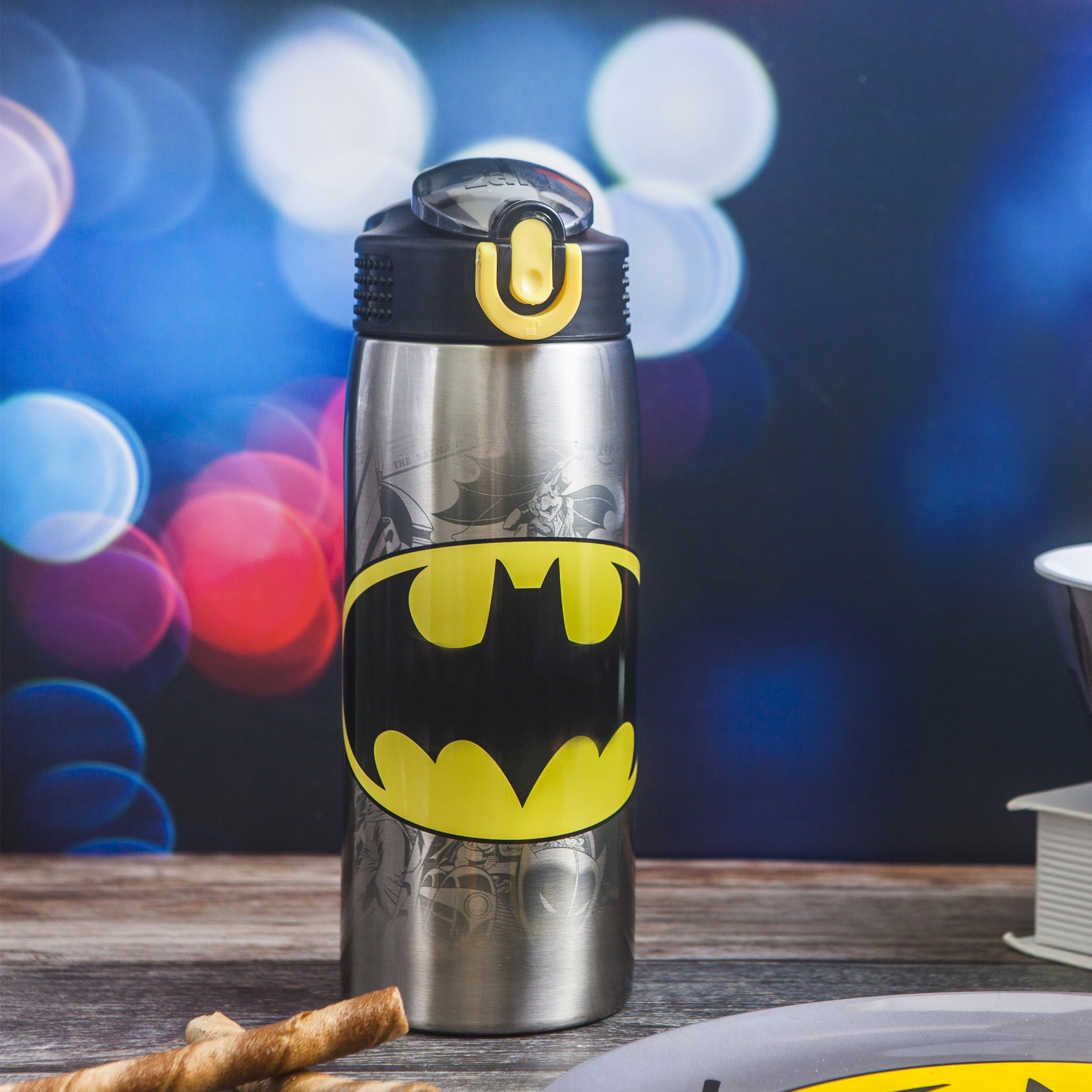 DC Comics Dinnerware Set, Batman, 3-piece set slideshow image 5 DC Comics Dinnerware Set, Batman, 3-piece set slideshow image 5
