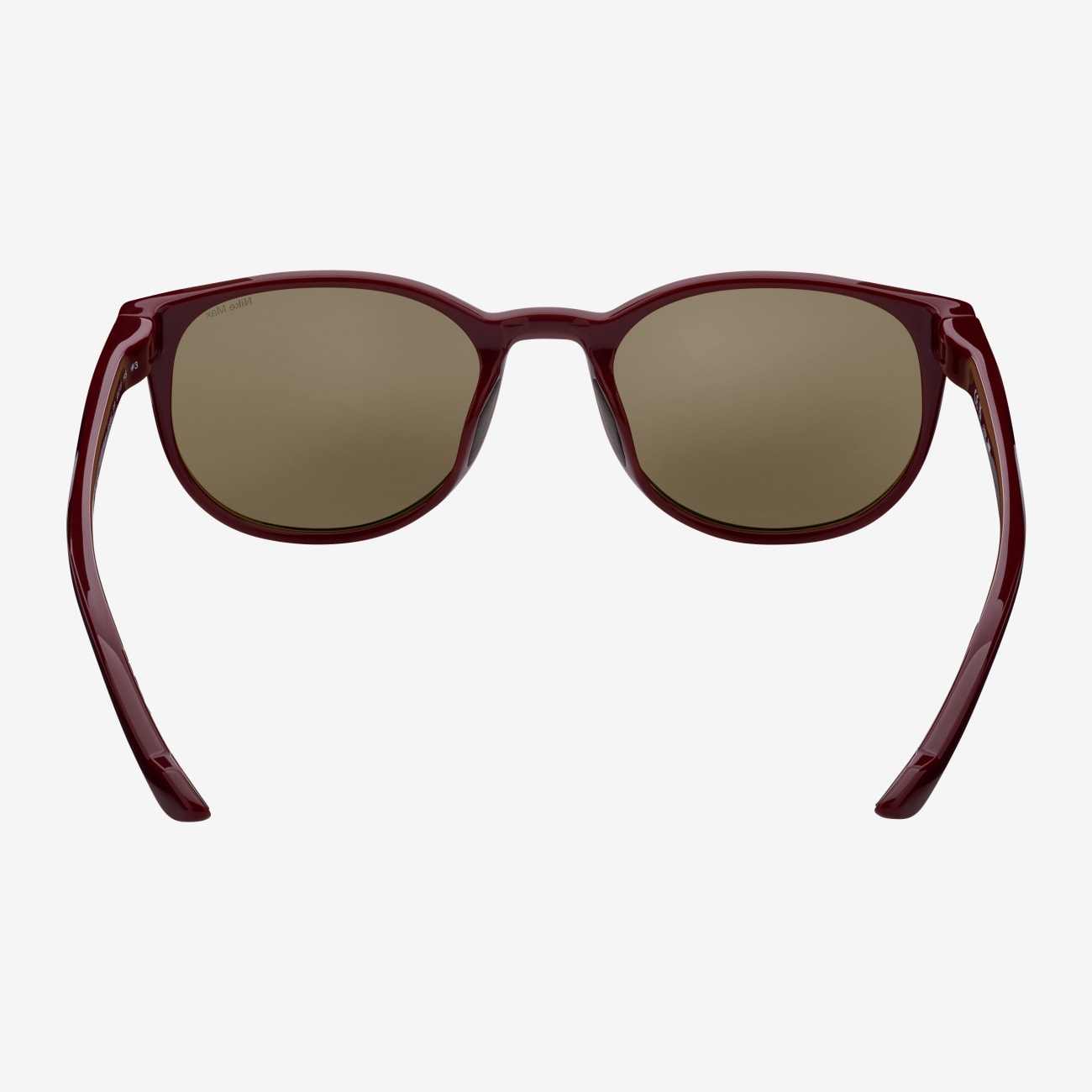 Nike Temper Flow Lifestyle Image