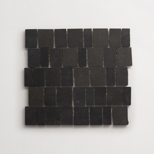 lapidary | rough cut mosaic sheet | warm black (standard joint) 