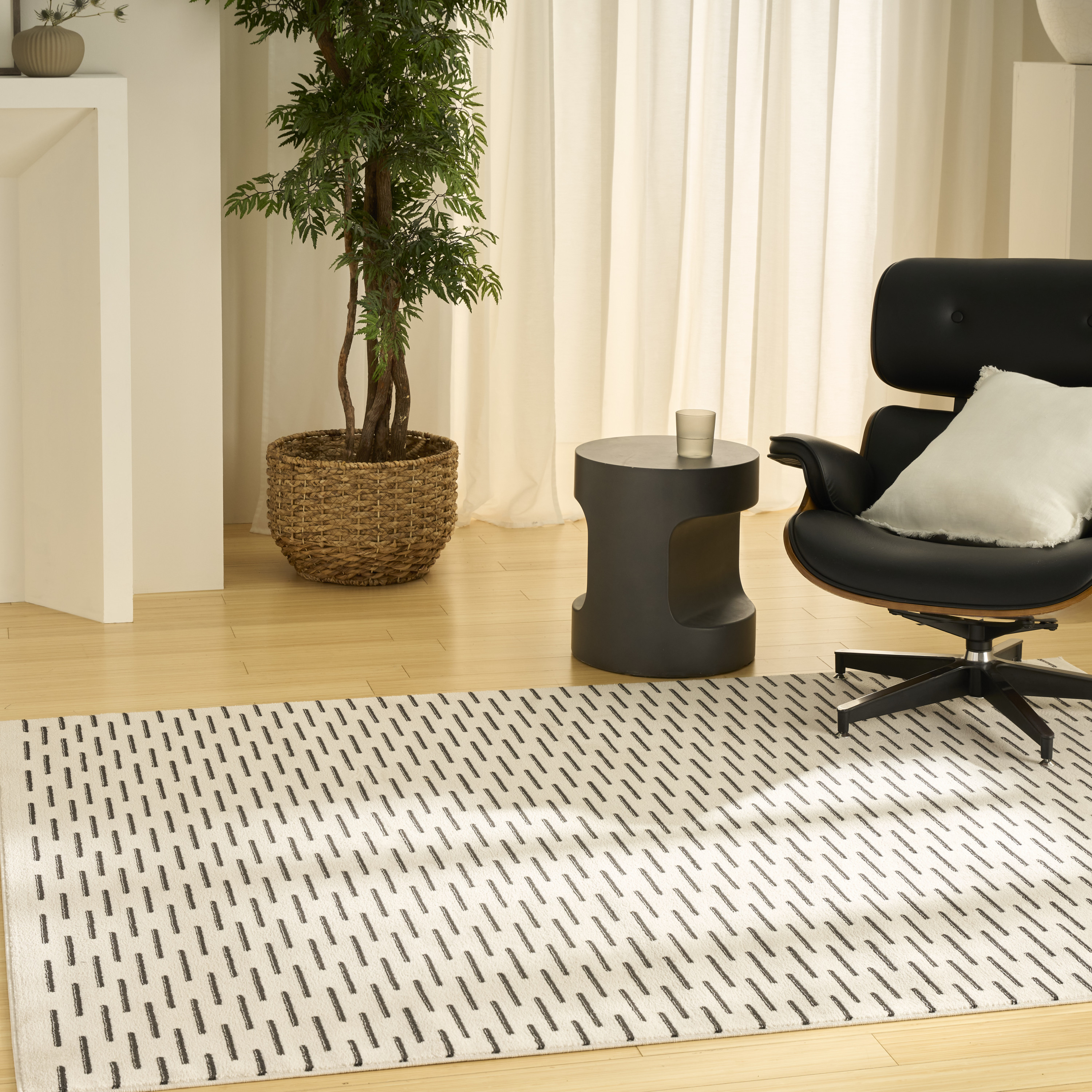 Nourison Nordic 5' x 7' Ivory Black Scandinavian Indoor Rug
