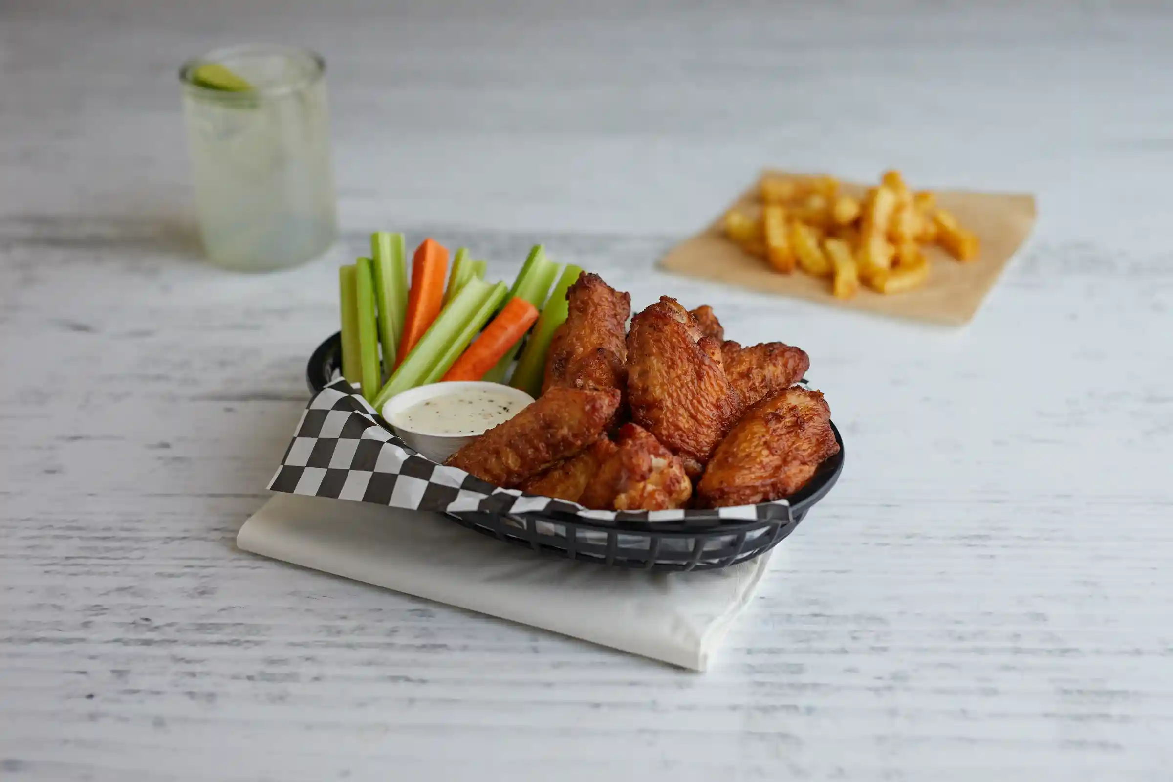 Tyson® Fast Finish® Magnum® Fully Cooked Coated Bone-In Chicken Wing Sections, Jumbo https://images.salsify.com/image/upload/s--FsEJewBu--/q_25/g5raiofqp1nv613zmhxo.webp