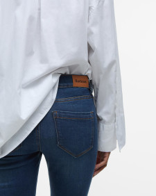 Essential Slim Jeans 