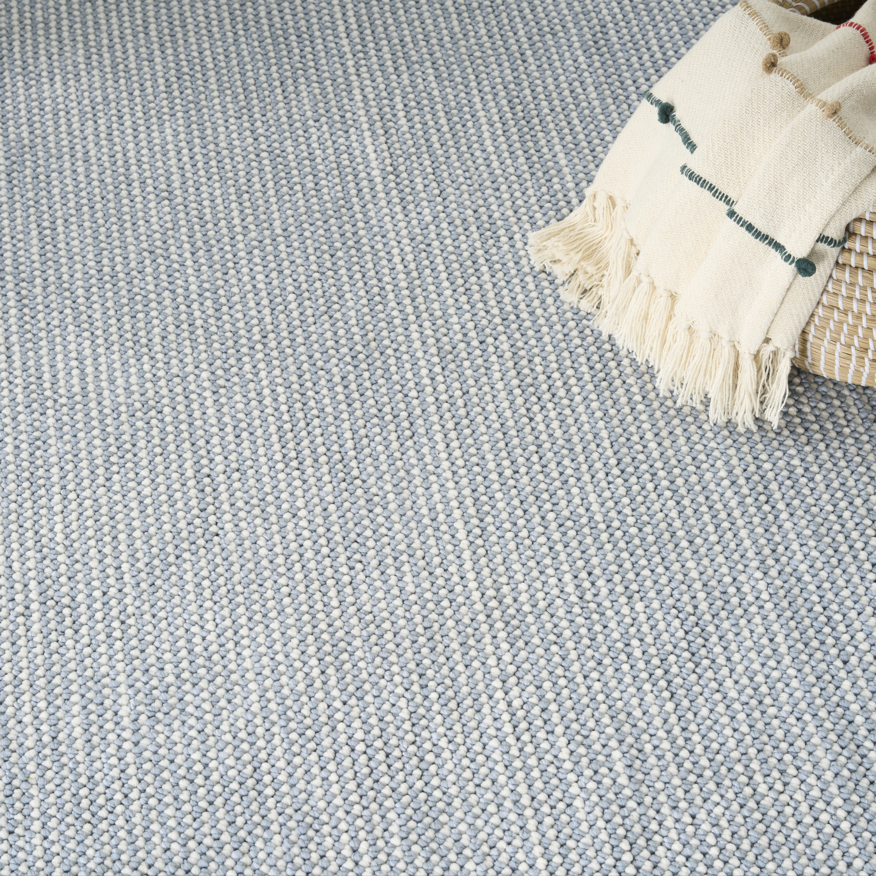 Nourison Natural Texture 5'3" x 7' Ivory Blue Farmhouse Indoor Rug
