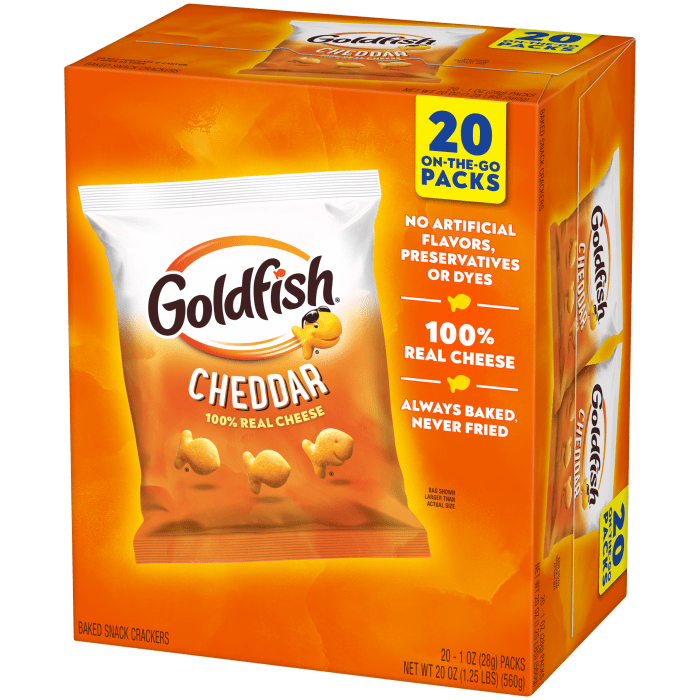 Goldfish® Cheddar Cheese Crackers, 1 oz, bag - Right Angle Image
