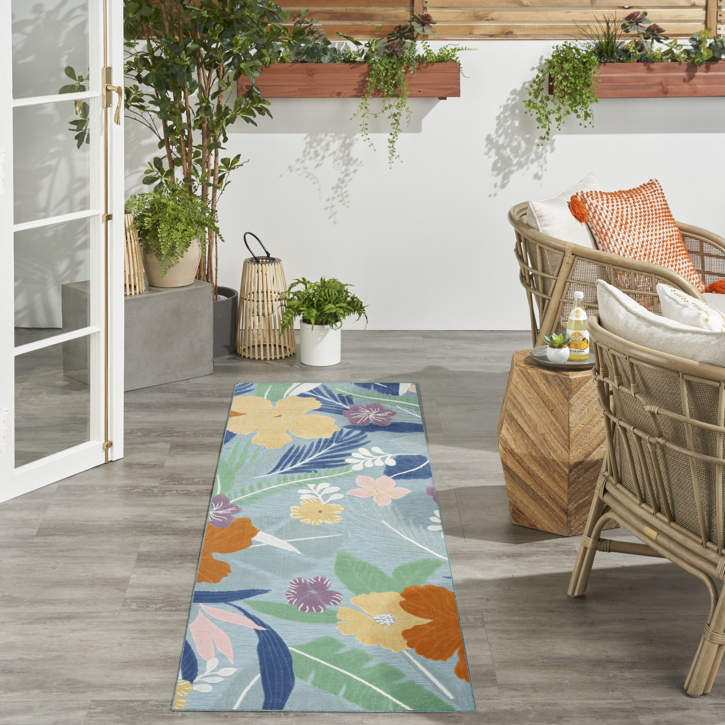 Nourison Suncoast 2' x 6' Blue Multicolor Tropical Rug
