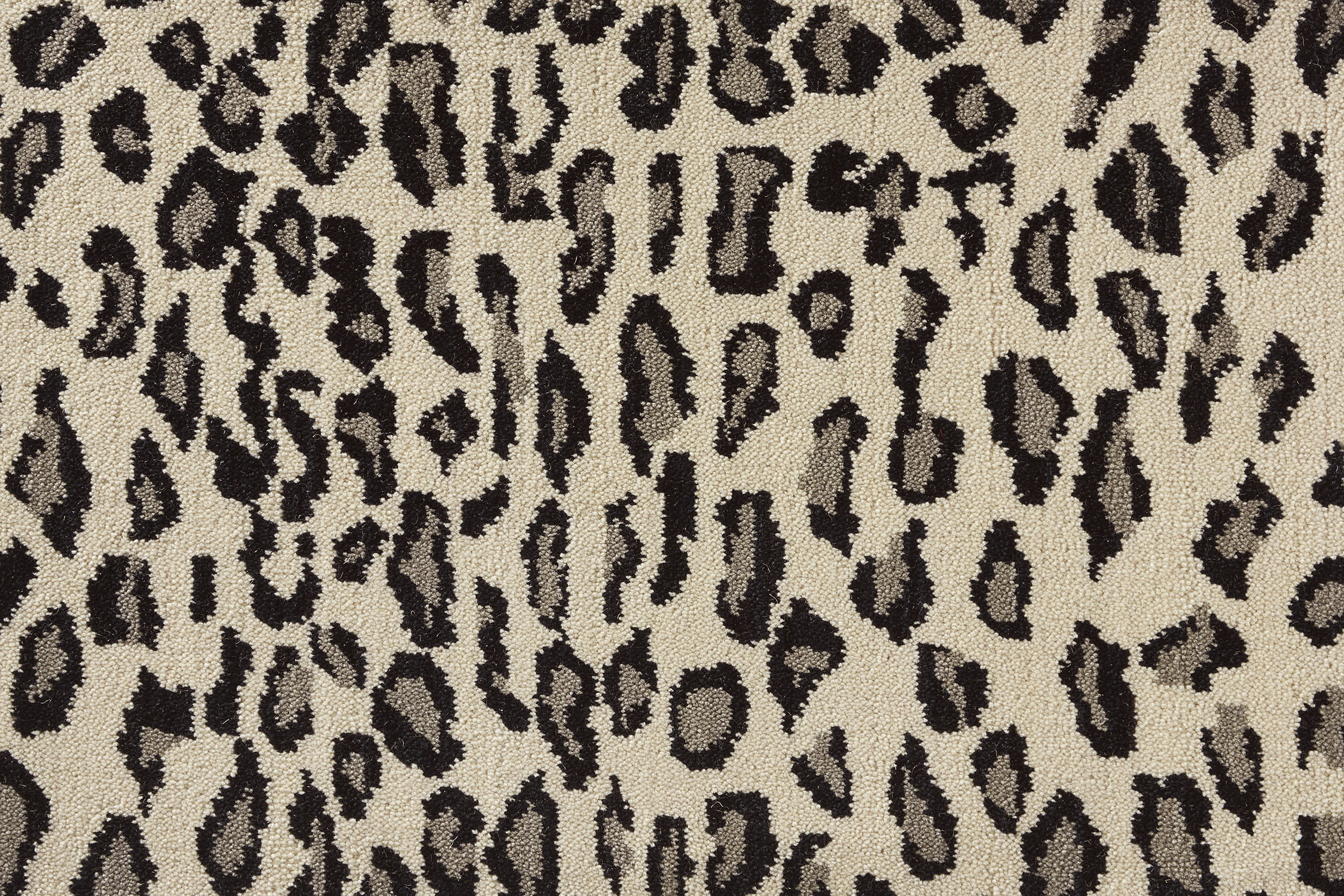 Nourison Wildlife Snow Leopard Broadloom Carpet