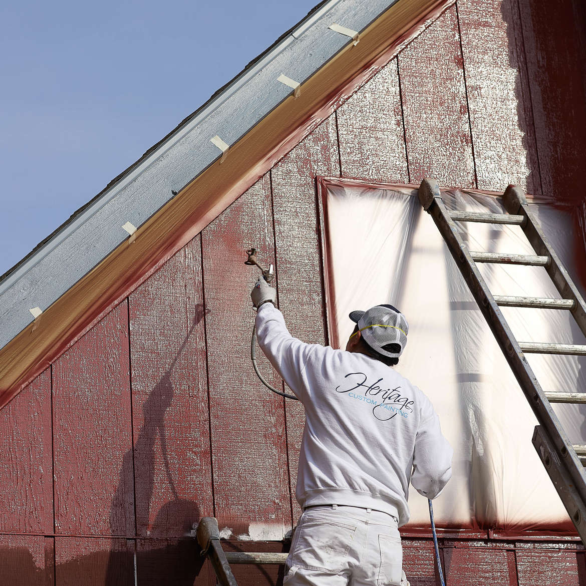 FrogTape<sup>®</sup> High Bond Exterior Painter's Tape<sup>®</sup> Application Image 3